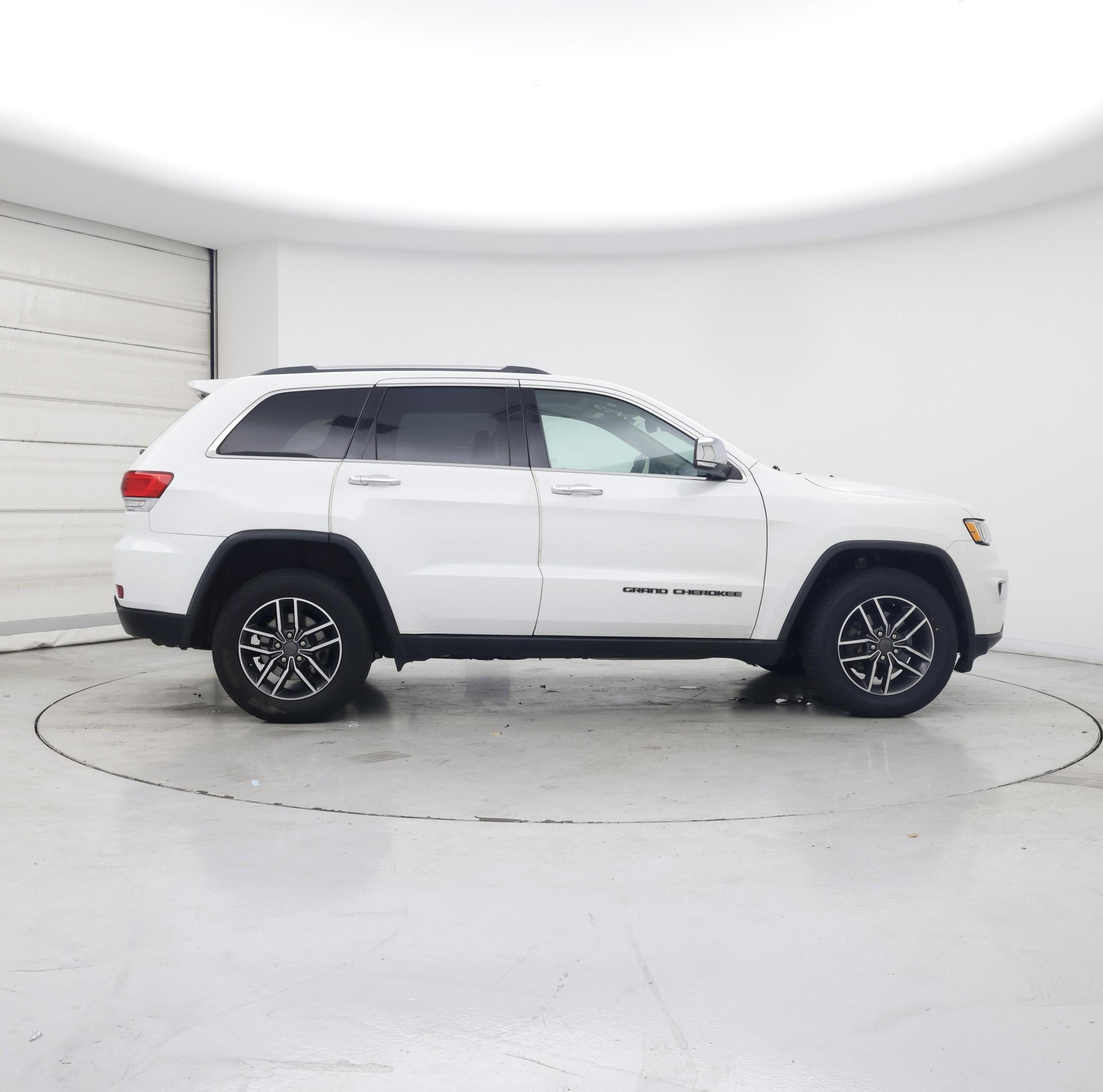 Thumbnail: 2019 Jeep Grand Cherokee - 7