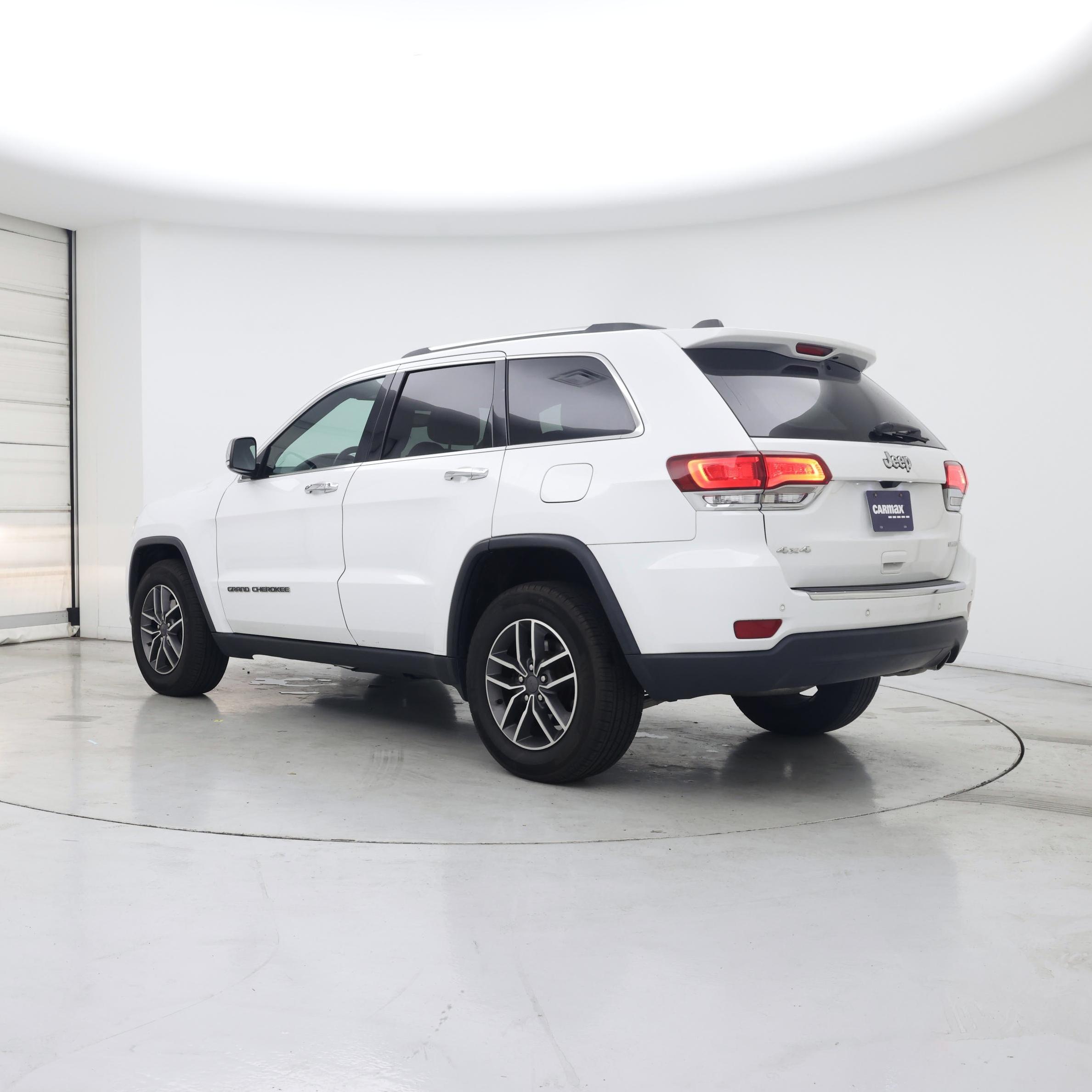 Thumbnail: 2020 Jeep Grand Cherokee - 2