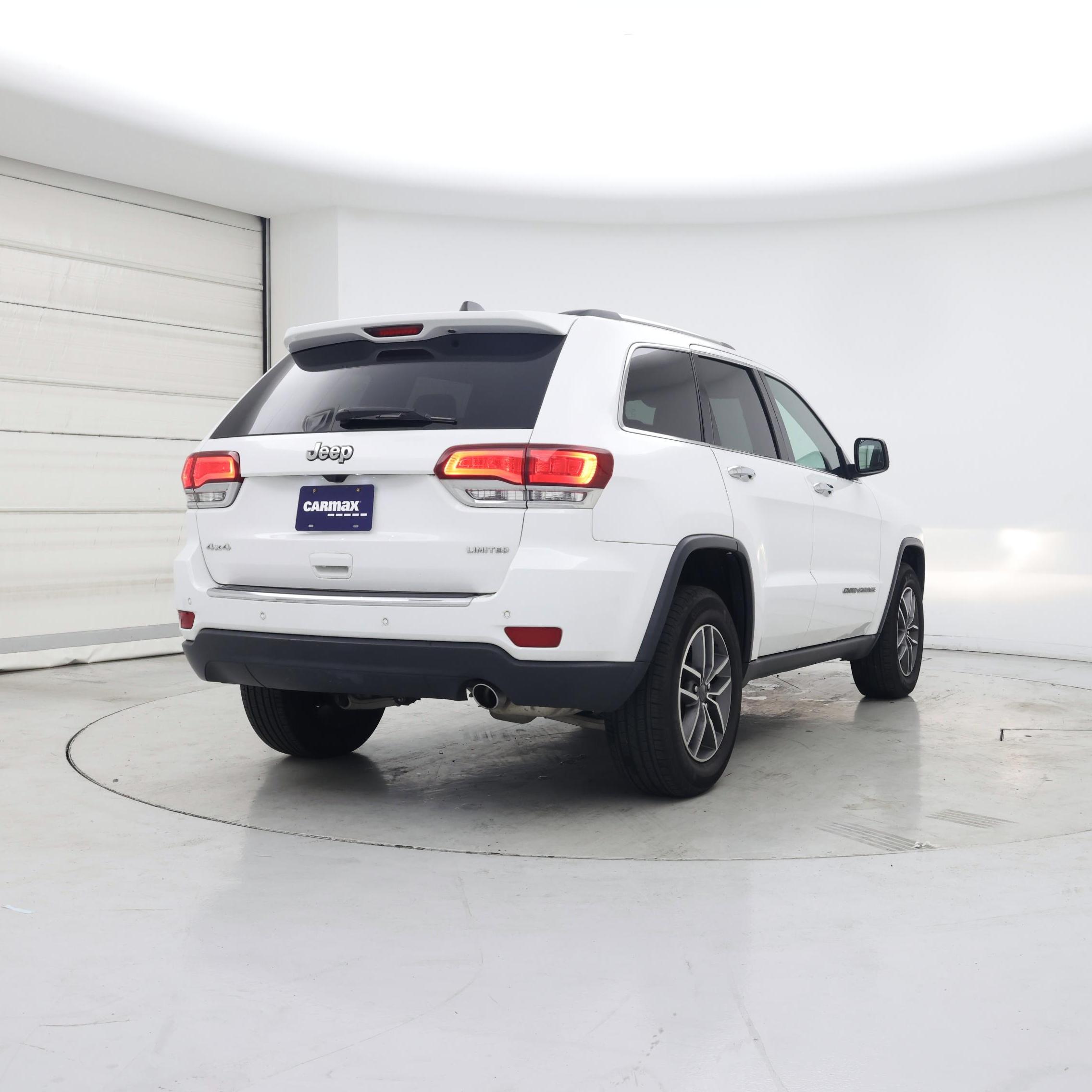 Thumbnail: 2020 Jeep Grand Cherokee - 8