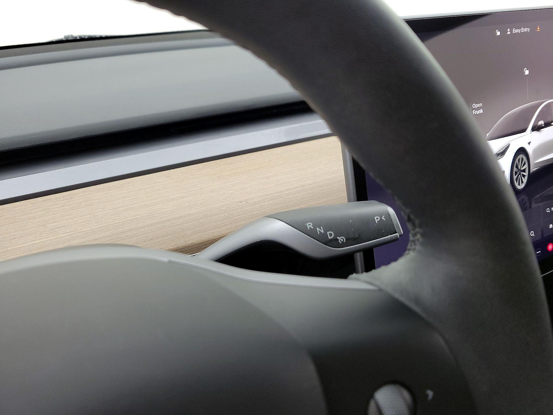 Thumbnail: 2023 Tesla Model 3 - 17