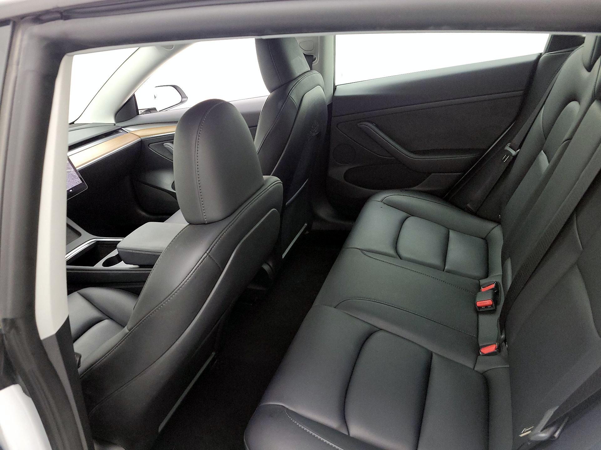 Thumbnail: 2023 Tesla Model 3 - 18