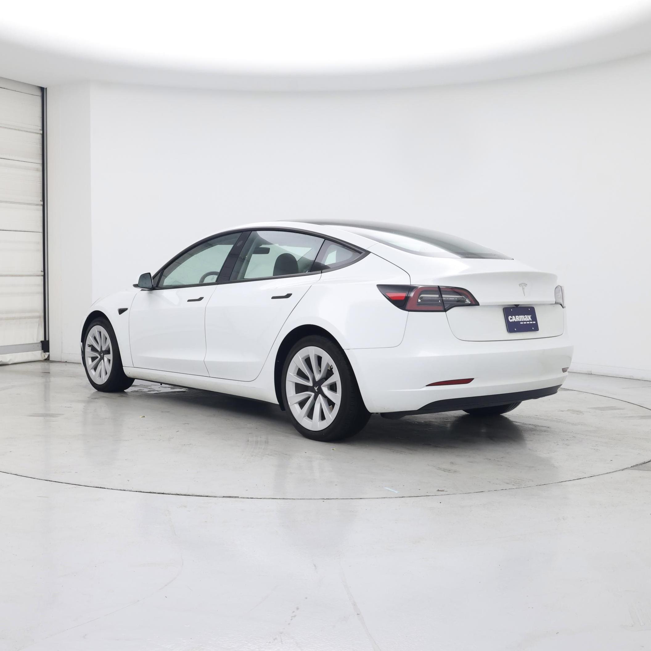 Thumbnail: 2023 Tesla Model 3 - 2