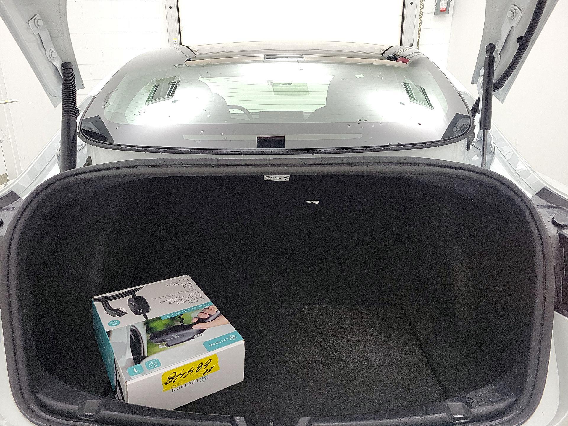 Thumbnail: 2023 Tesla Model 3 - 19