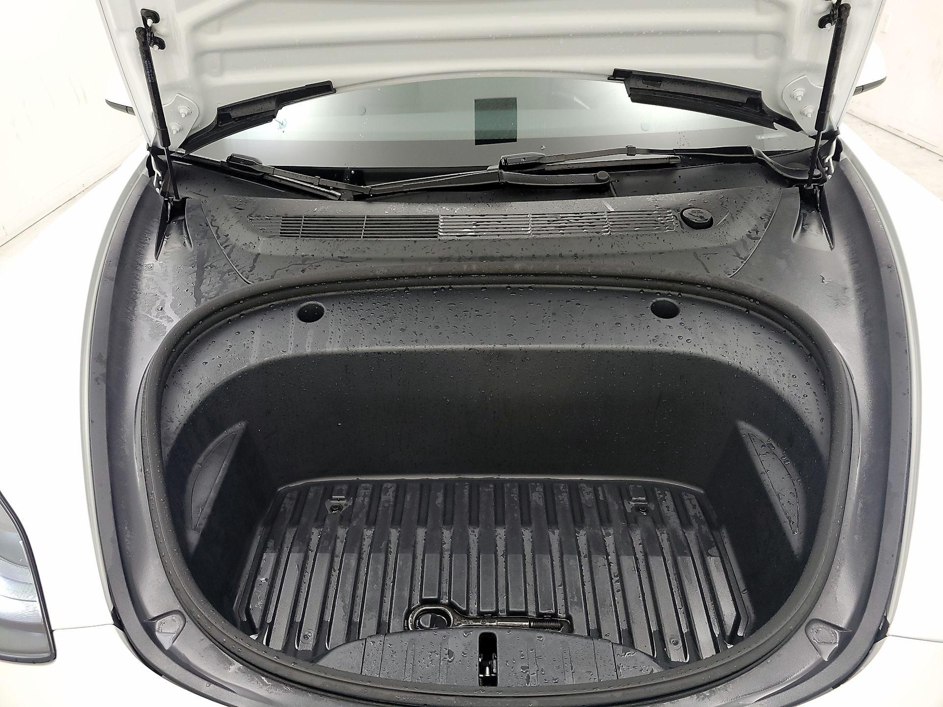 Thumbnail: 2023 Tesla Model 3 - 20