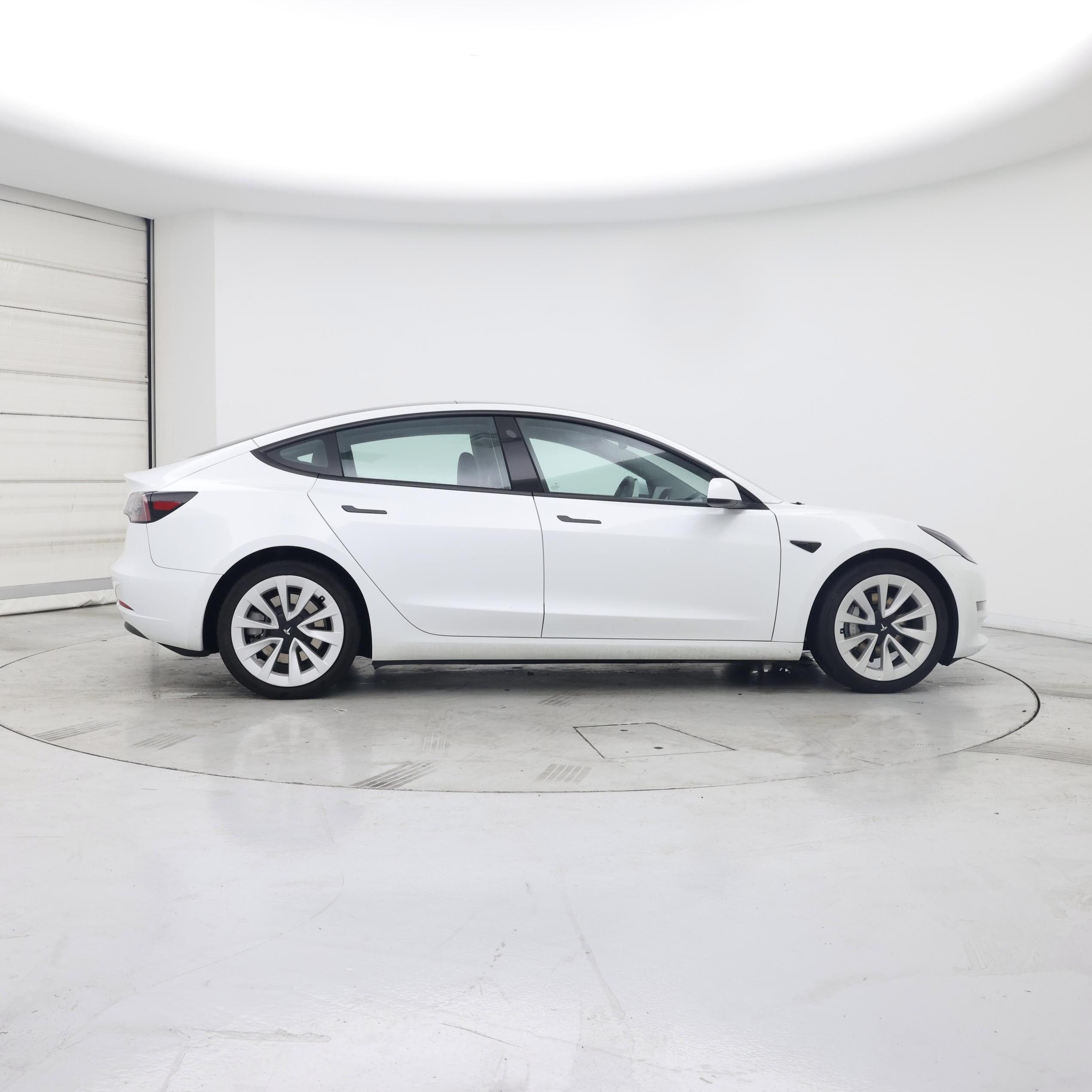 Thumbnail: 2023 Tesla Model 3 - 7