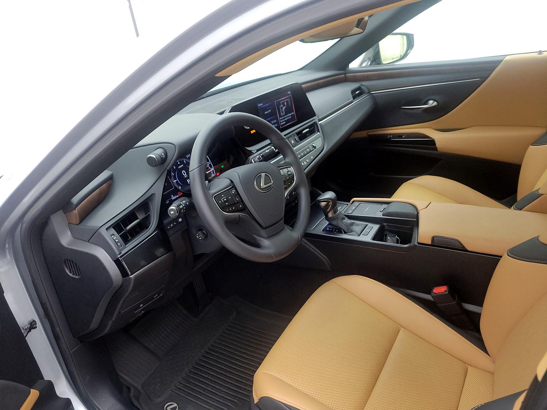 Thumbnail: 2022 Lexus ES - 11