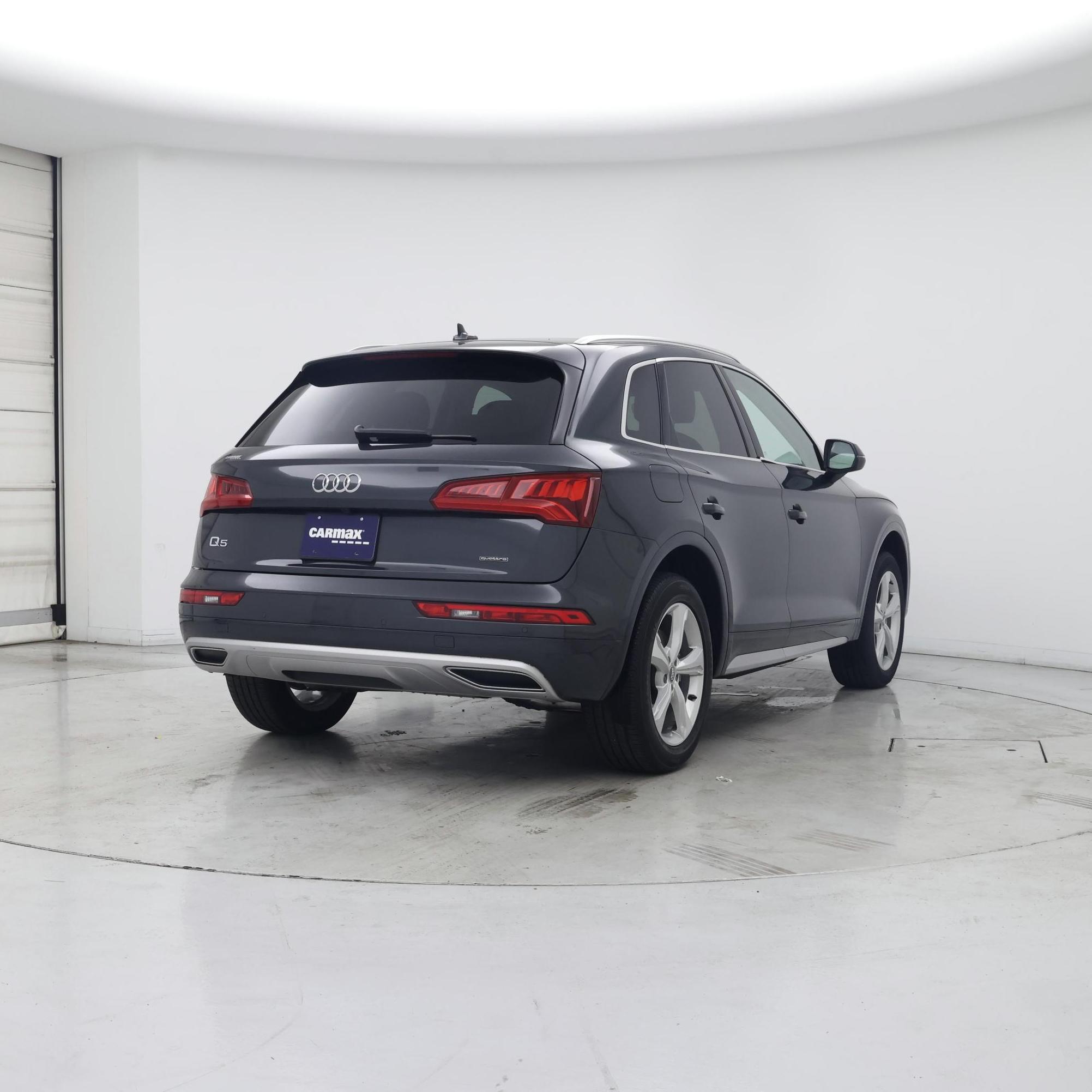 Thumbnail: 2020 Audi Q5 - 8
