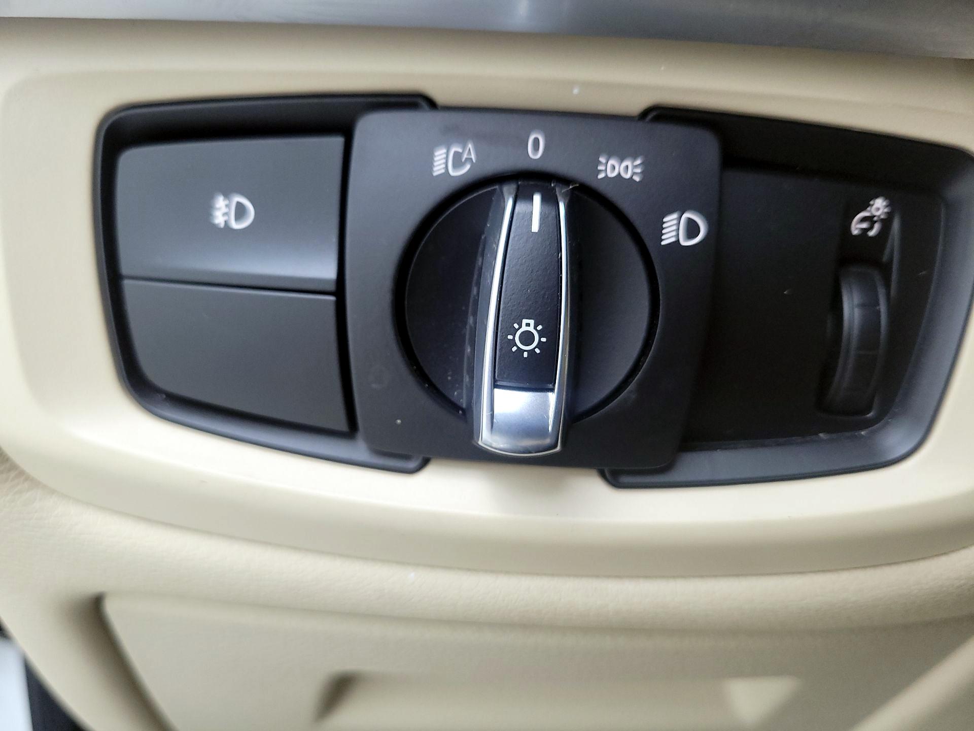 Thumbnail: 2016 BMW X5 - 13