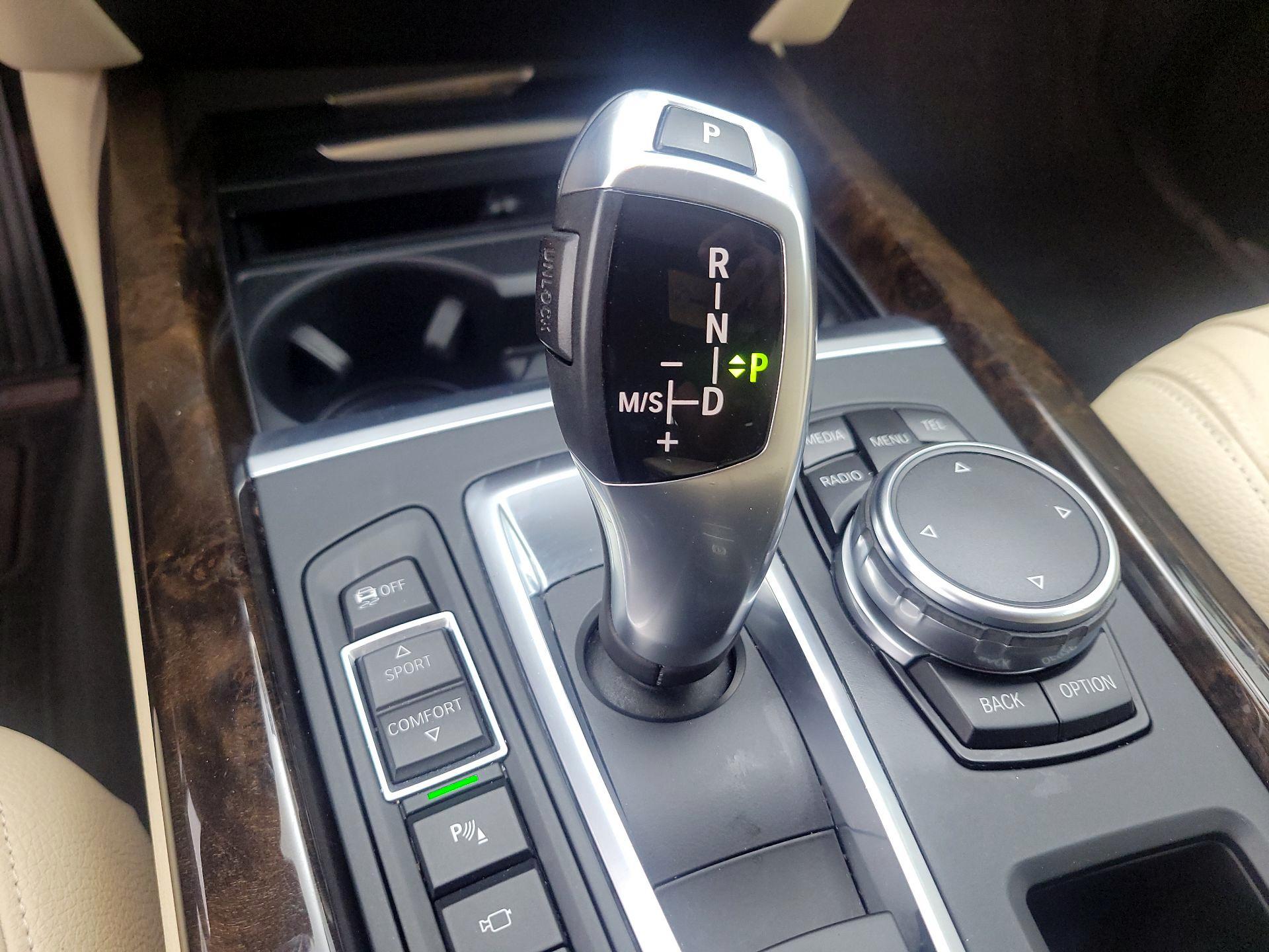 Thumbnail: 2016 BMW X5 - 18