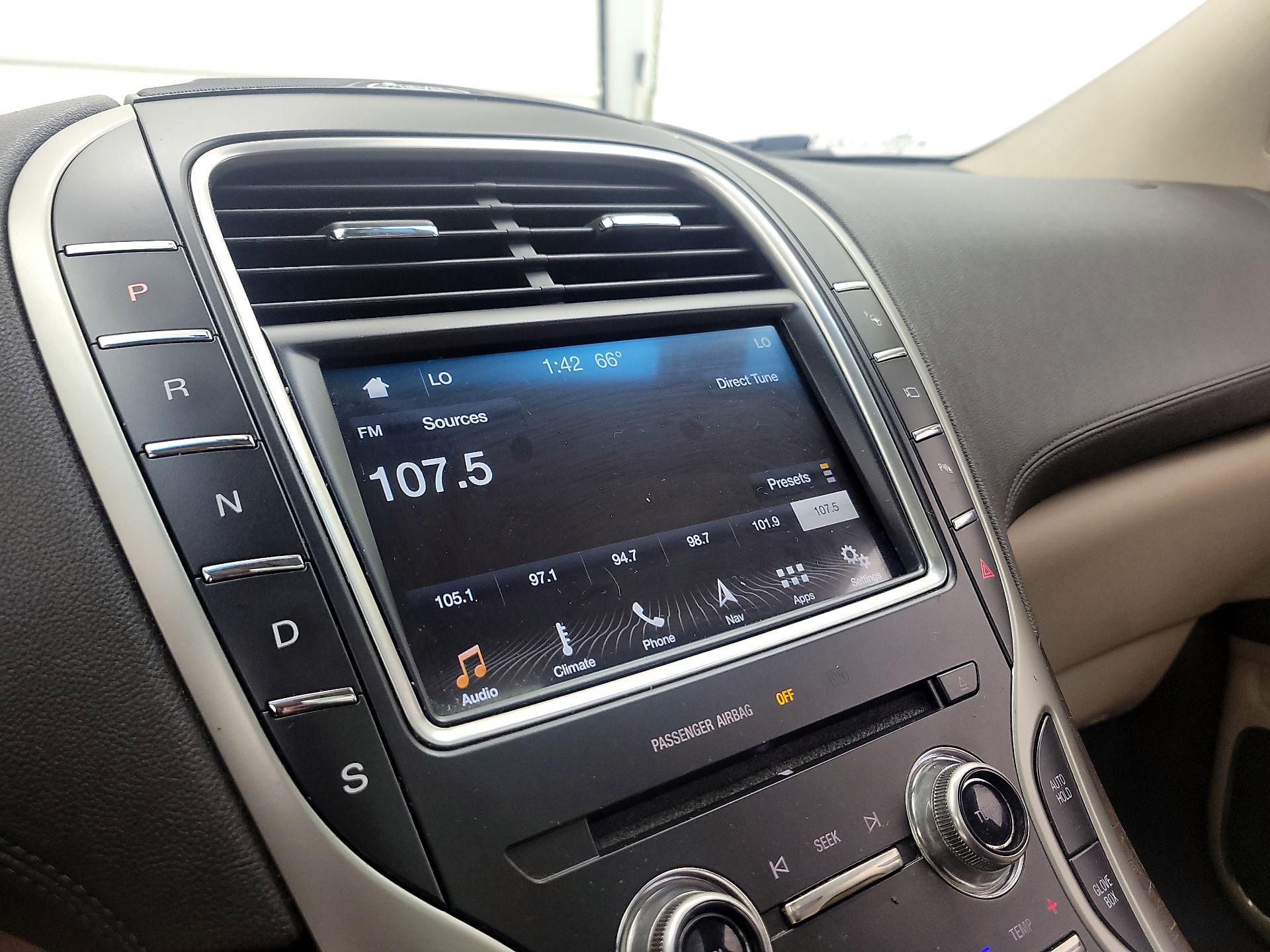 Thumbnail: 2016 Lincoln MKX - 15