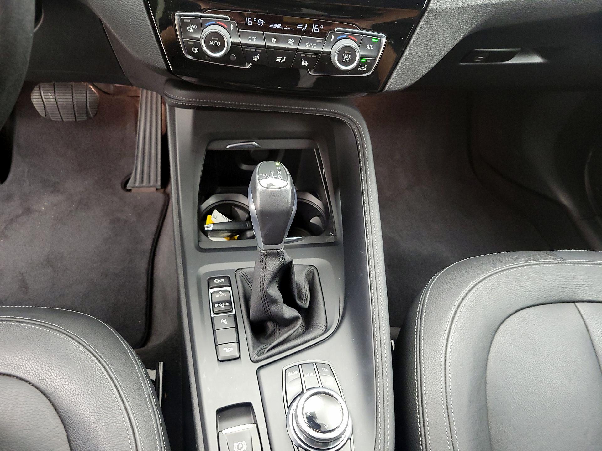 Thumbnail: 2017 BMW X1 - 16