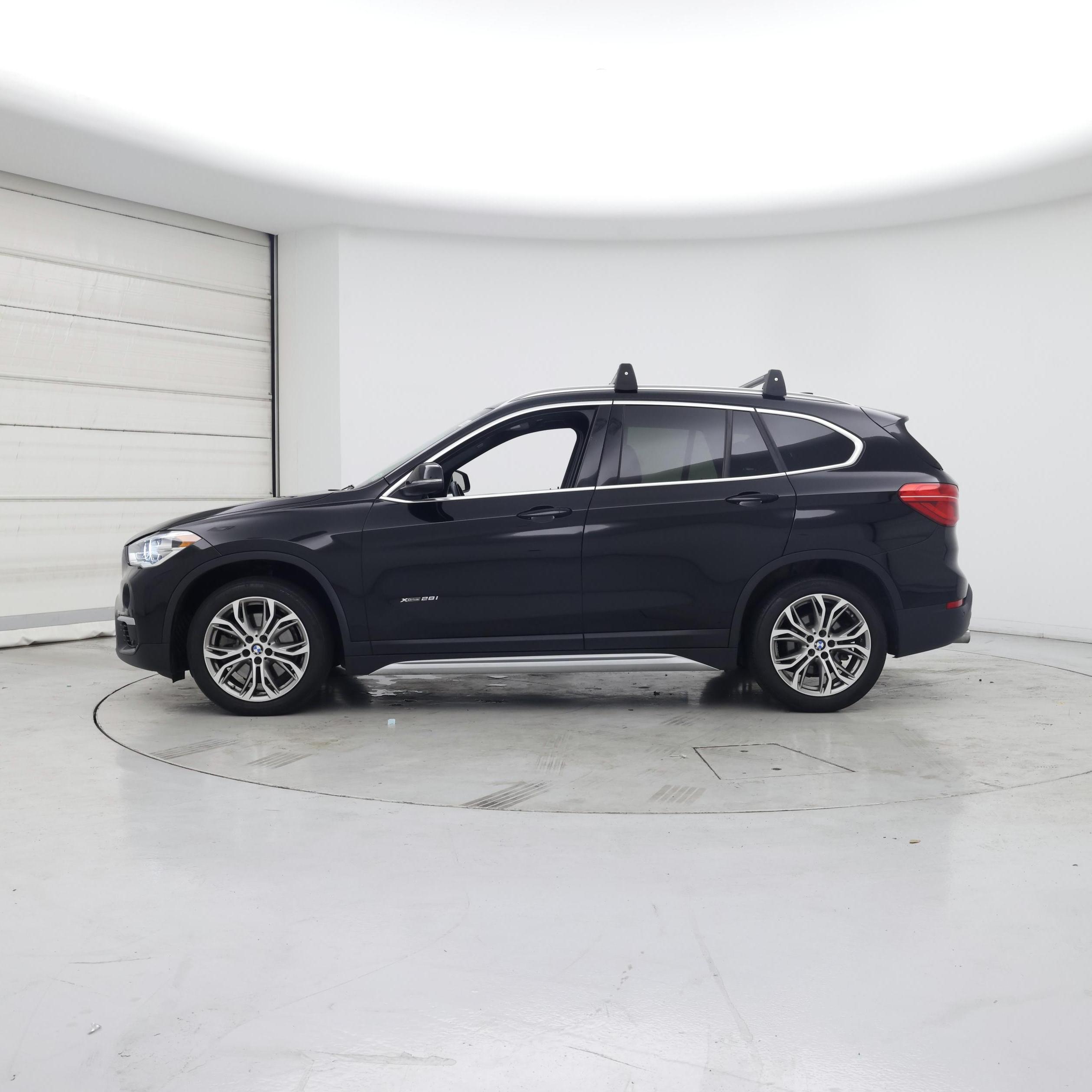 Thumbnail: 2017 BMW X1 - 3
