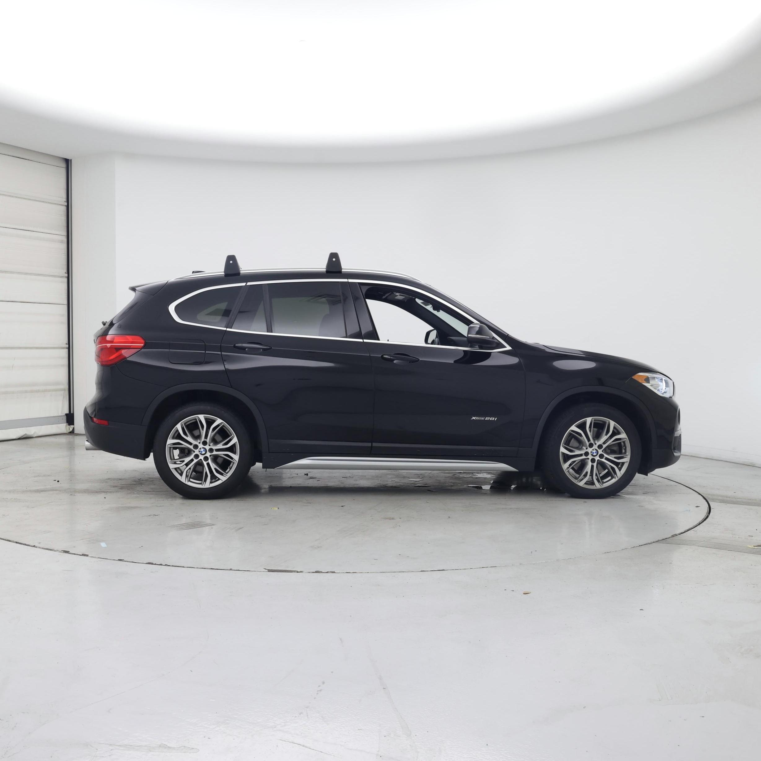 Thumbnail: 2017 BMW X1 - 7