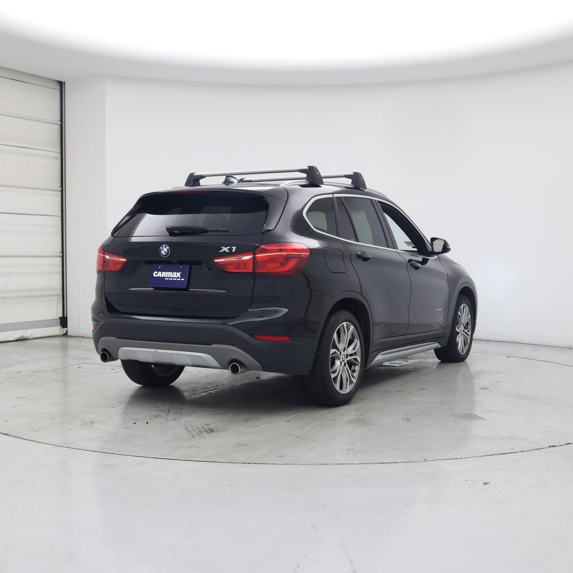 Thumbnail: 2017 BMW X1 - 8