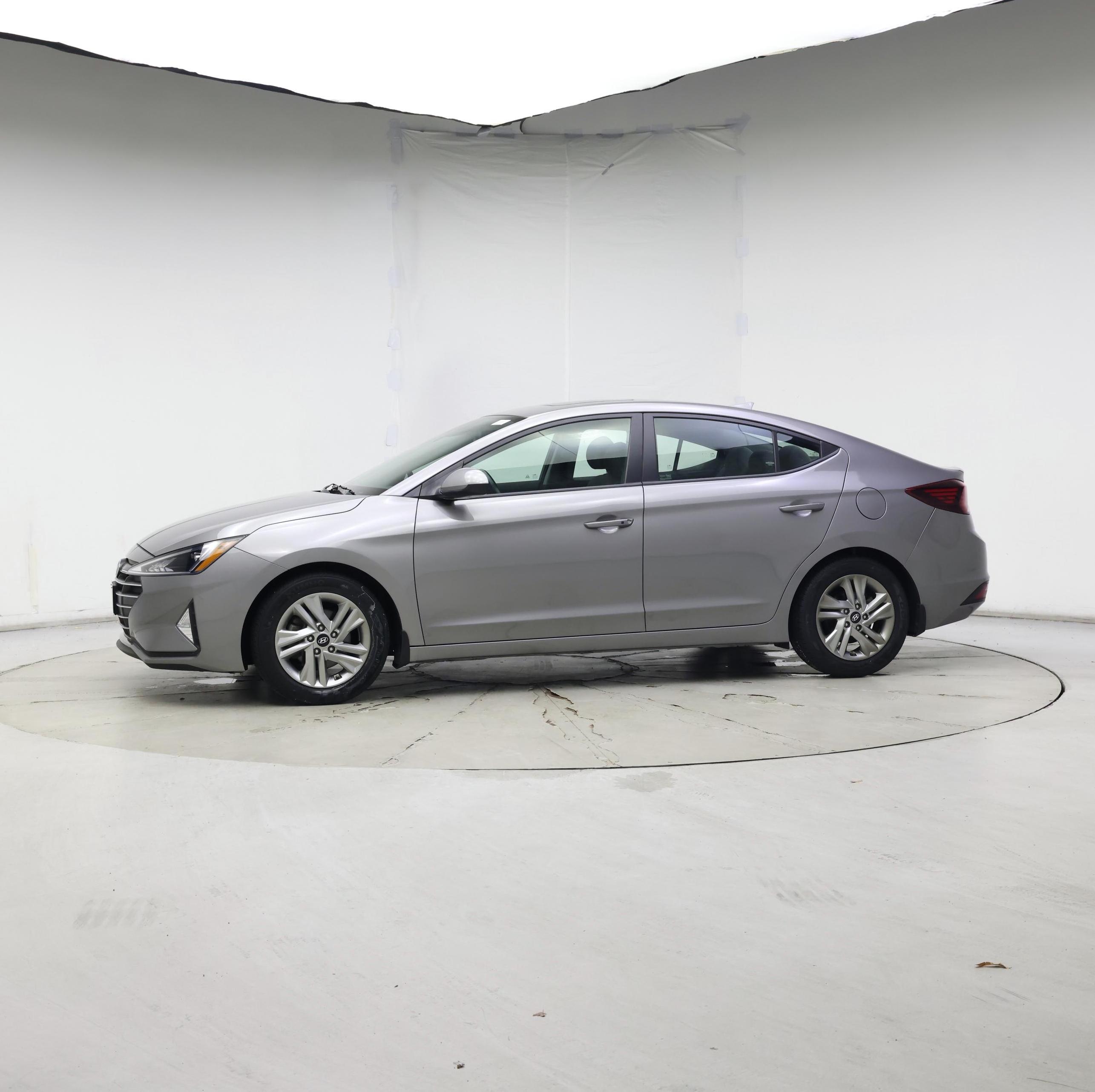Thumbnail: 2020 Hyundai Elantra - 3