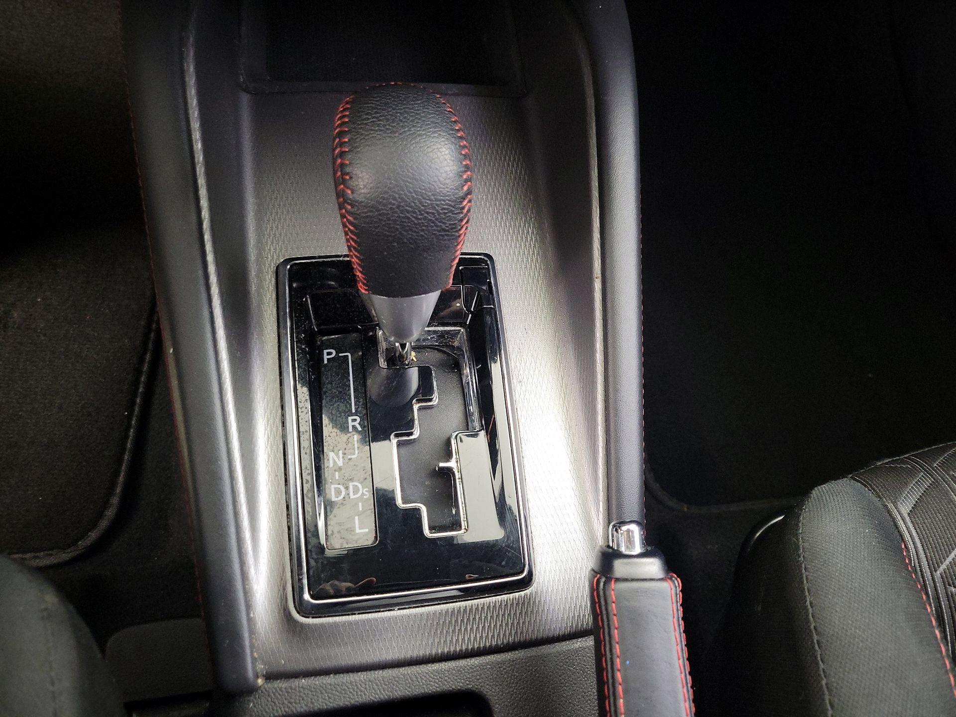 Thumbnail: 2022 Mitsubishi Outlander Sport - 17