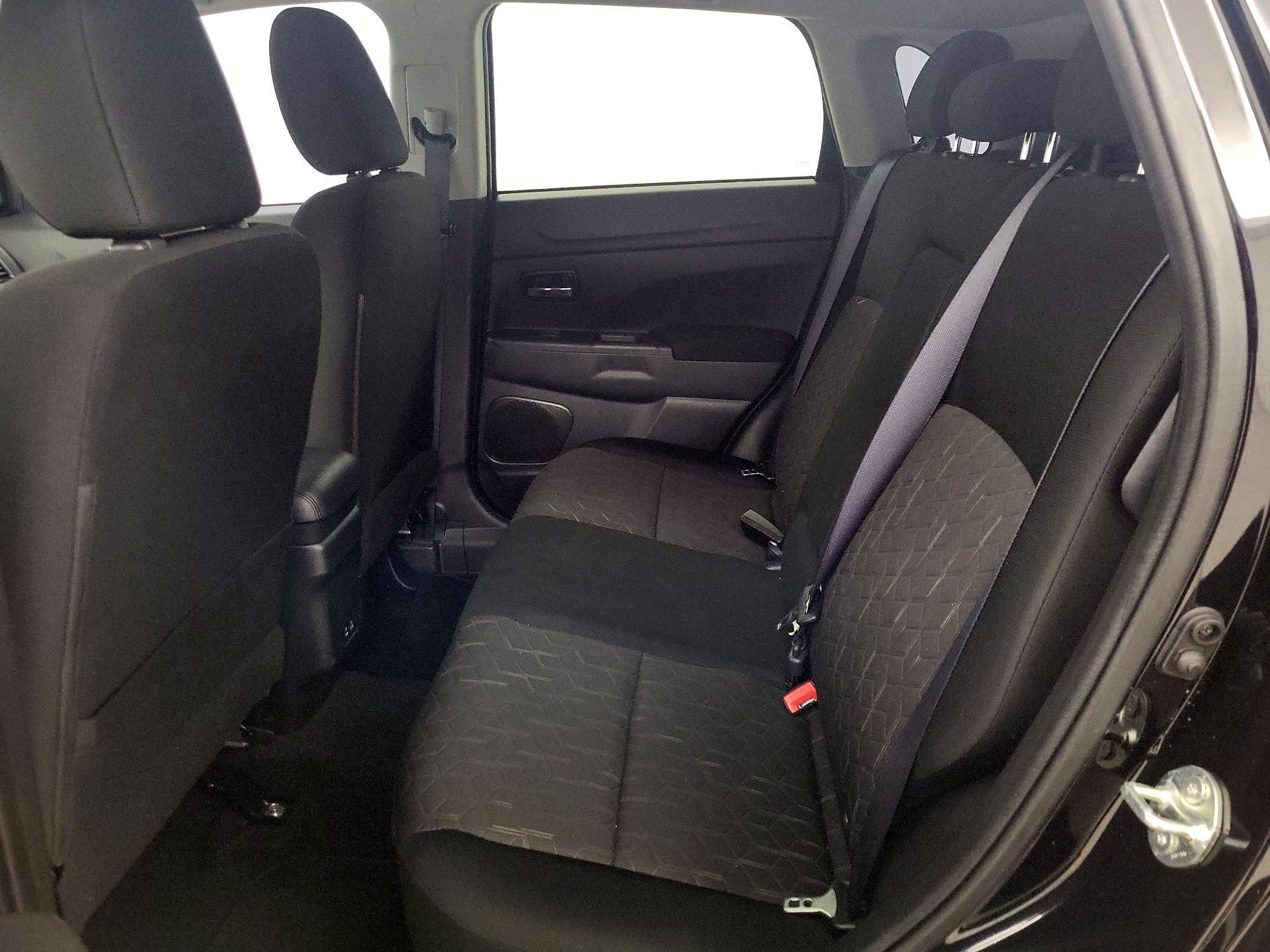 Thumbnail: 2022 Mitsubishi Outlander Sport - 19