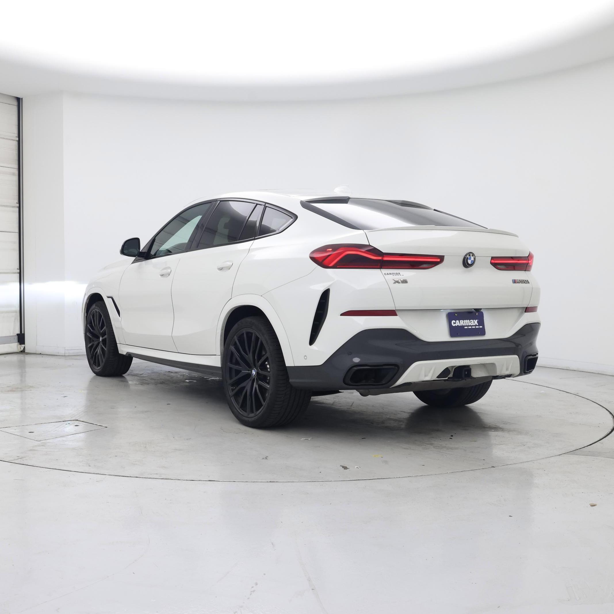 Thumbnail: 2022 BMW X6 - 2