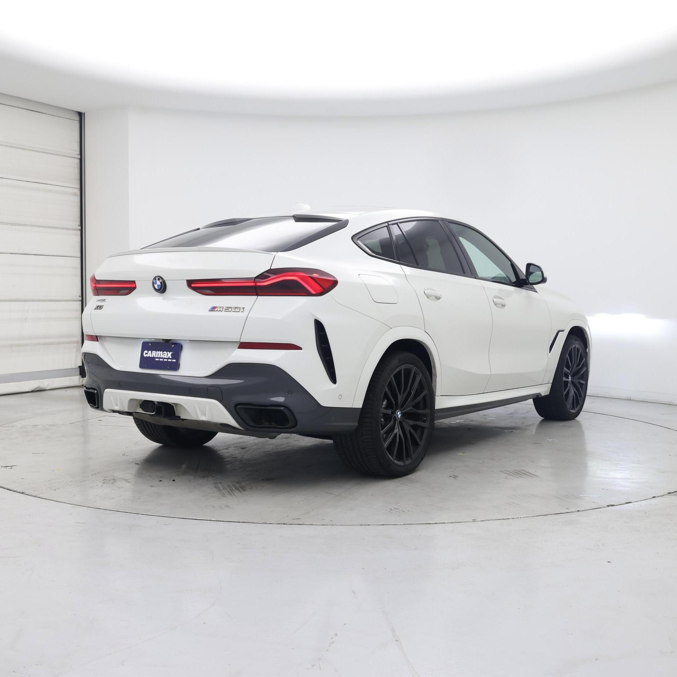 Thumbnail: 2022 BMW X6 - 8