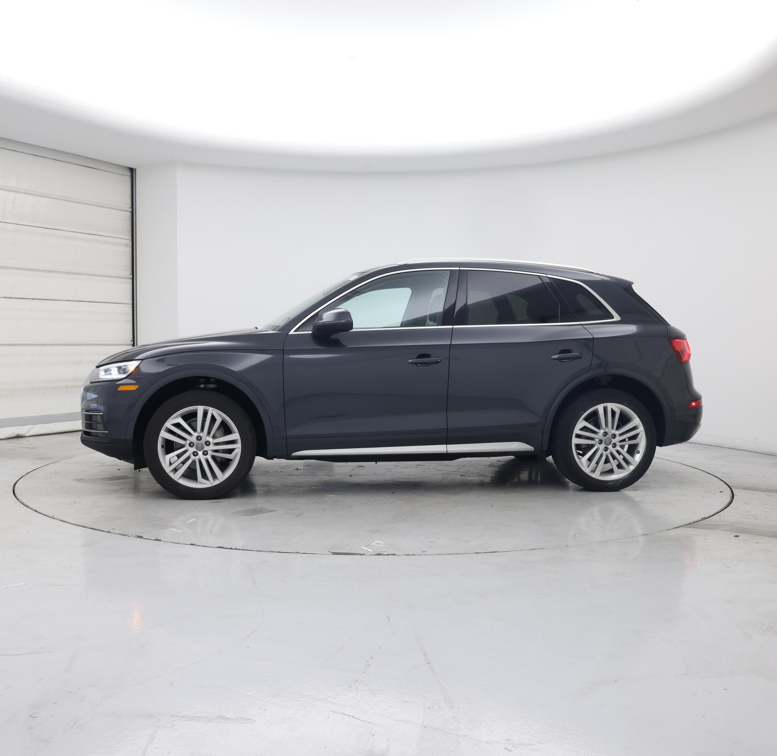 Thumbnail: 2019 Audi Q5 - 3