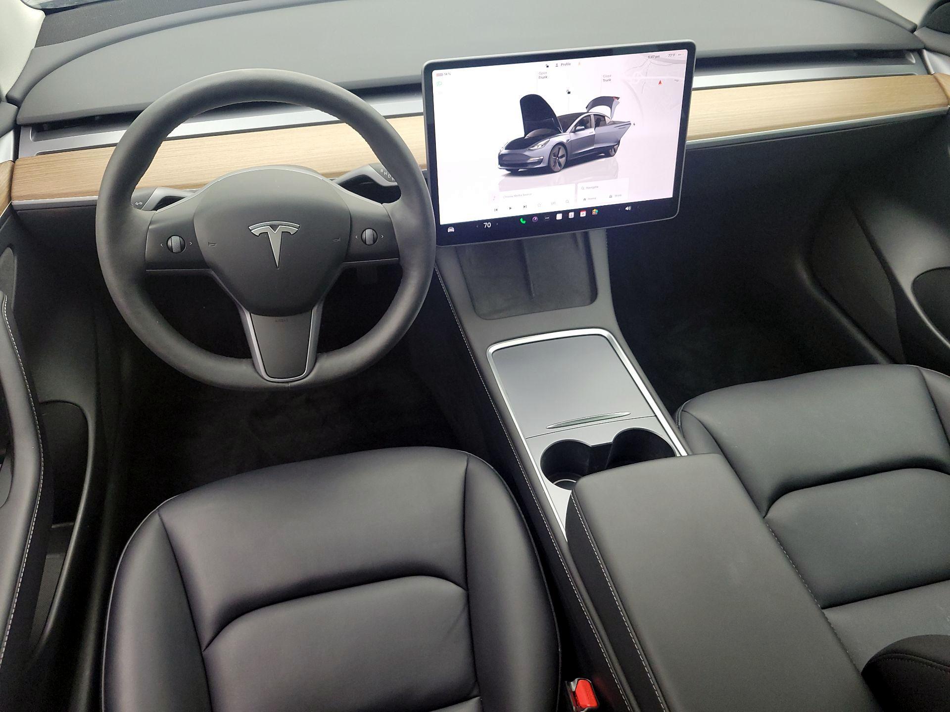 Thumbnail: 2023 Tesla Model 3 - 9