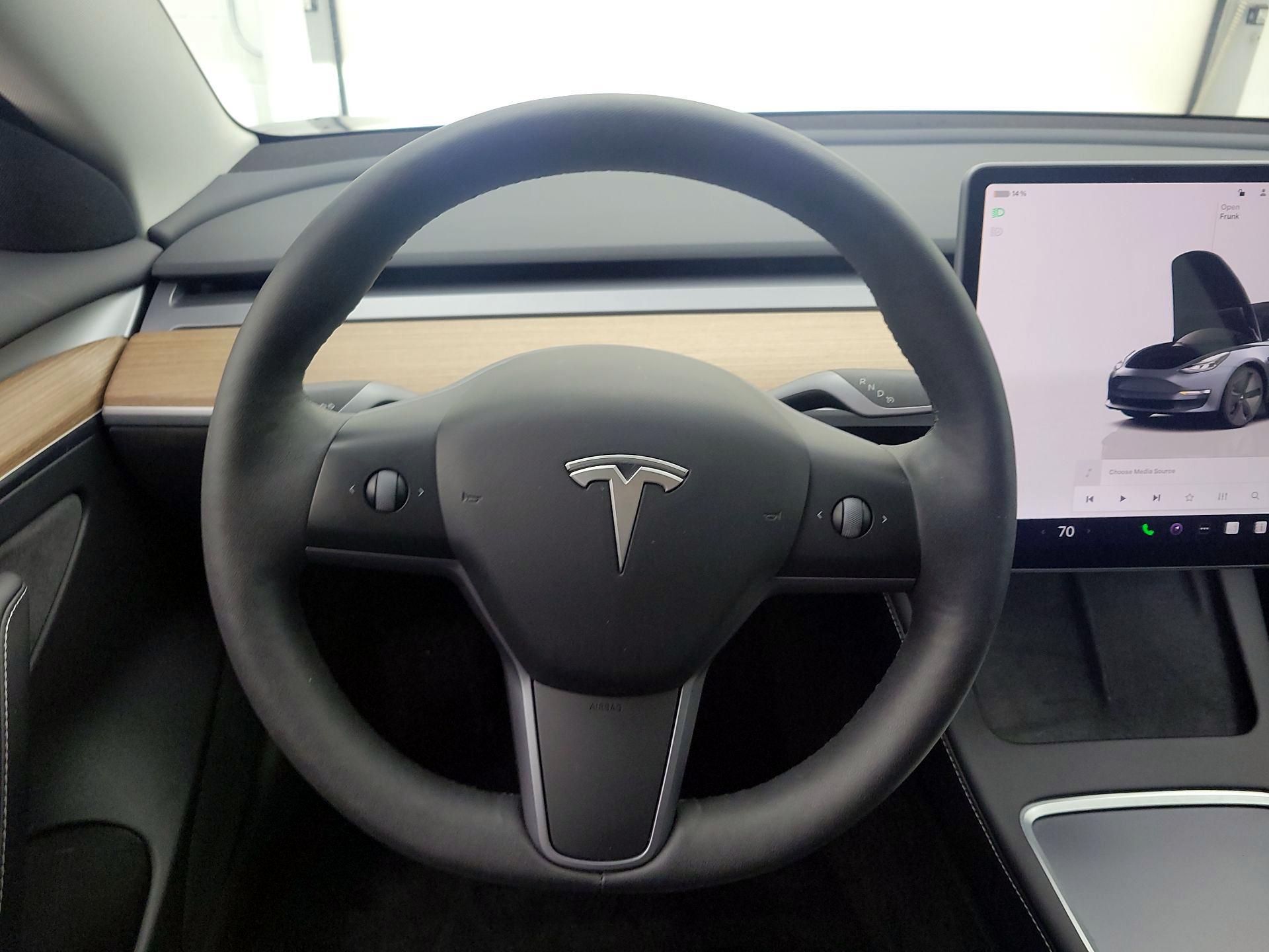 Thumbnail: 2023 Tesla Model 3 - 10