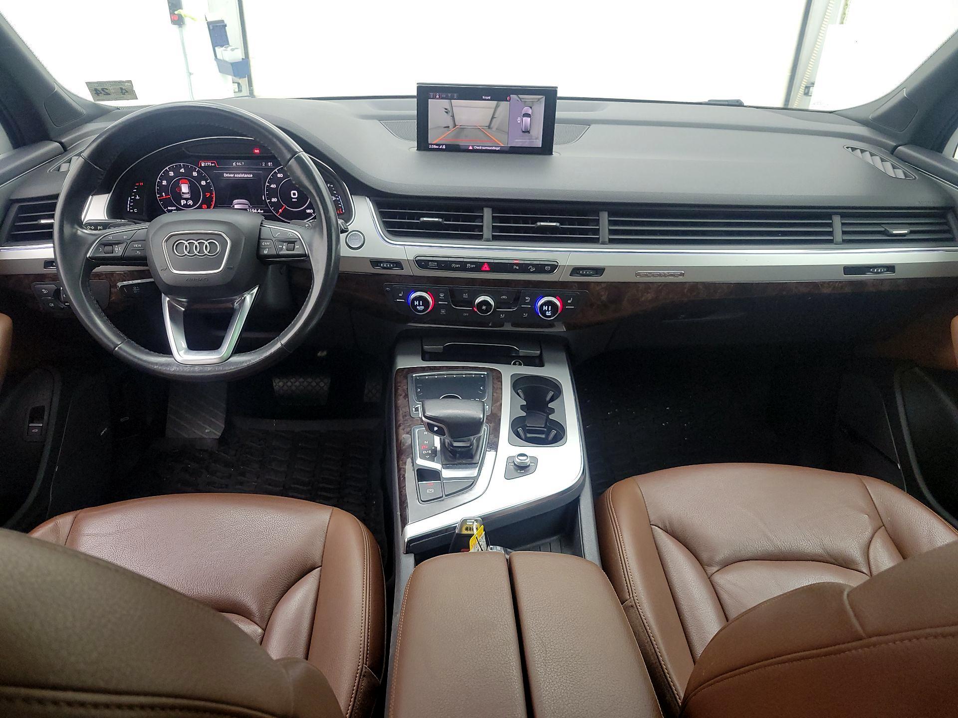 Thumbnail: 2019 Audi Q7 - 9