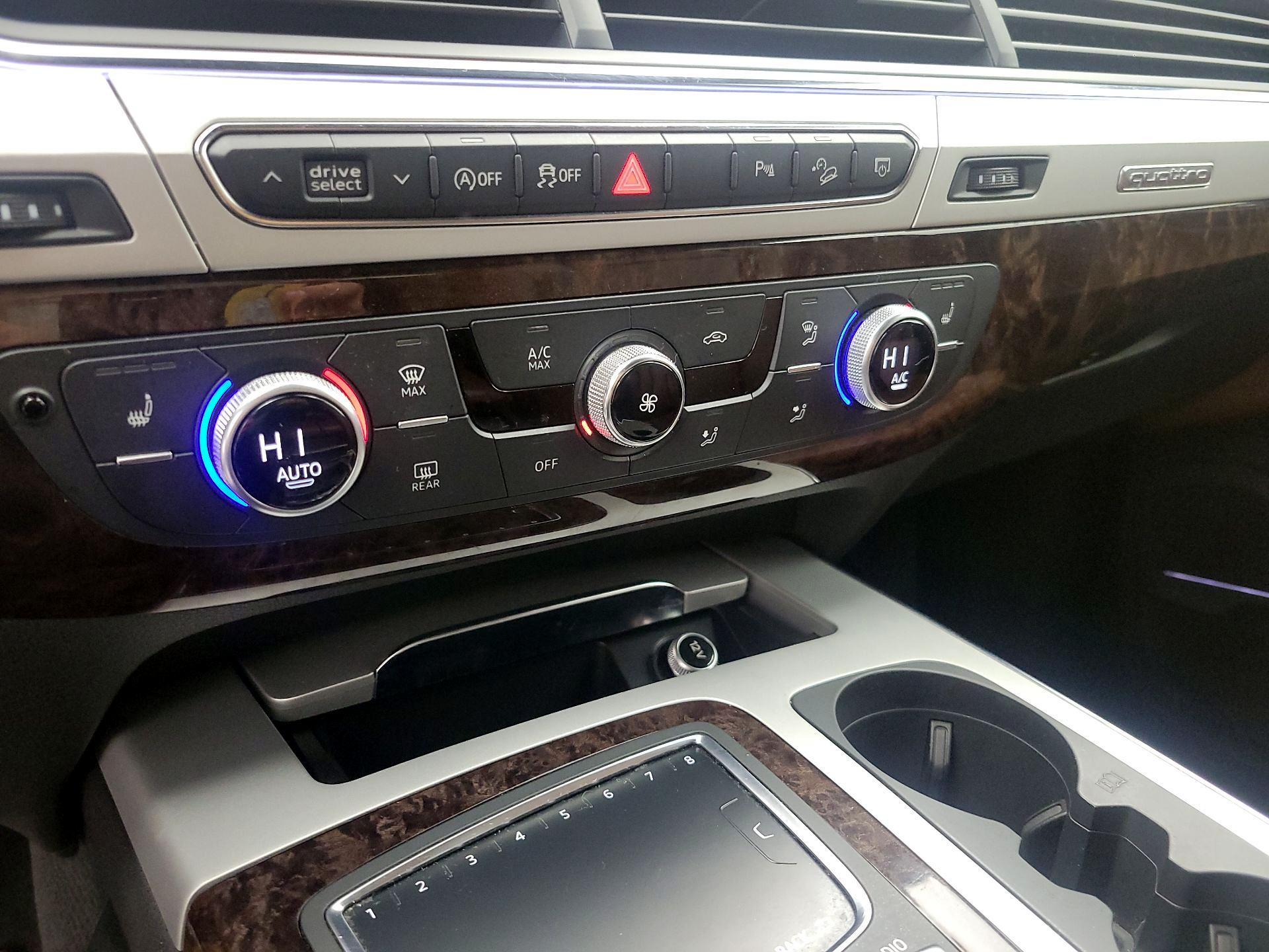 Thumbnail: 2019 Audi Q7 - 16