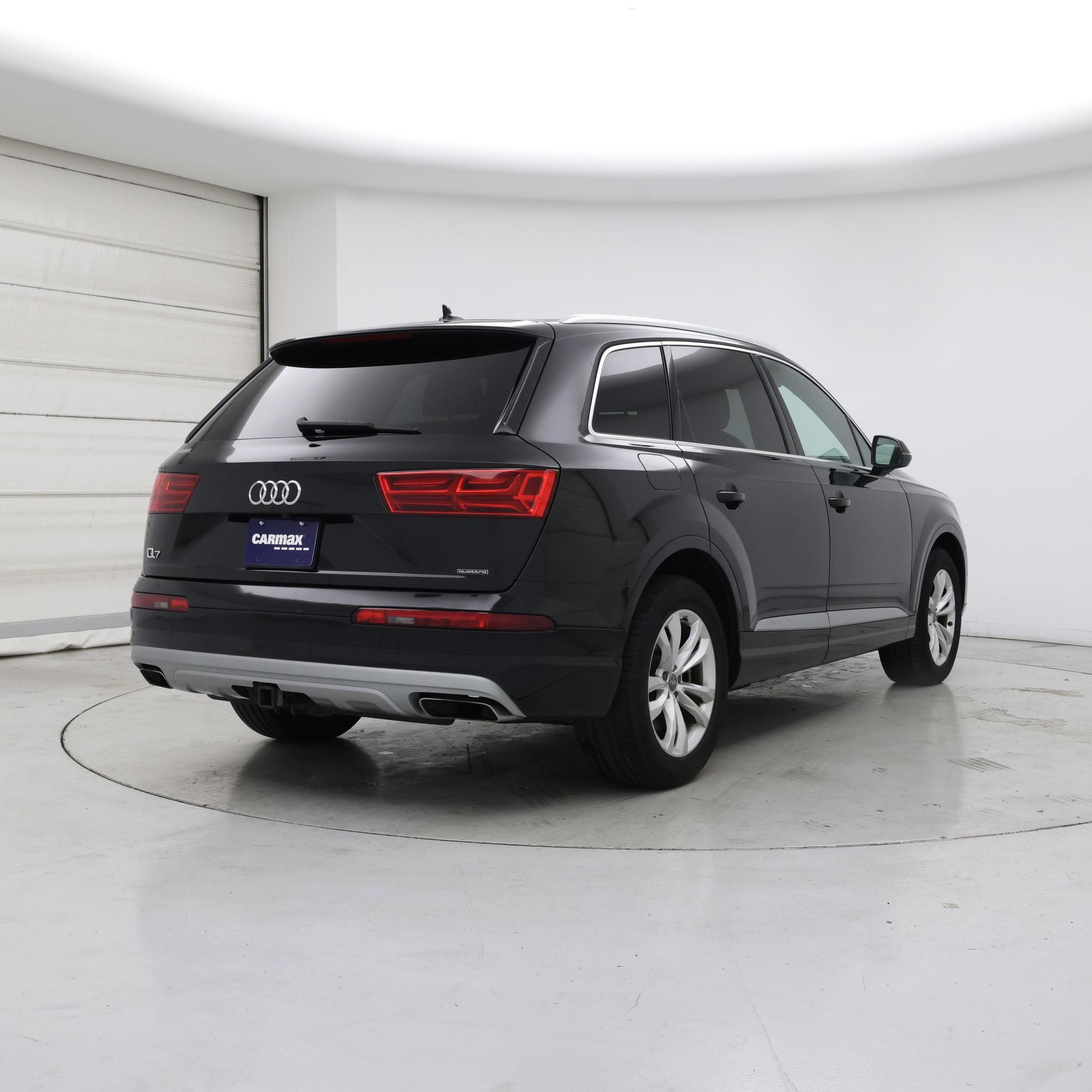 Thumbnail: 2019 Audi Q7 - 8