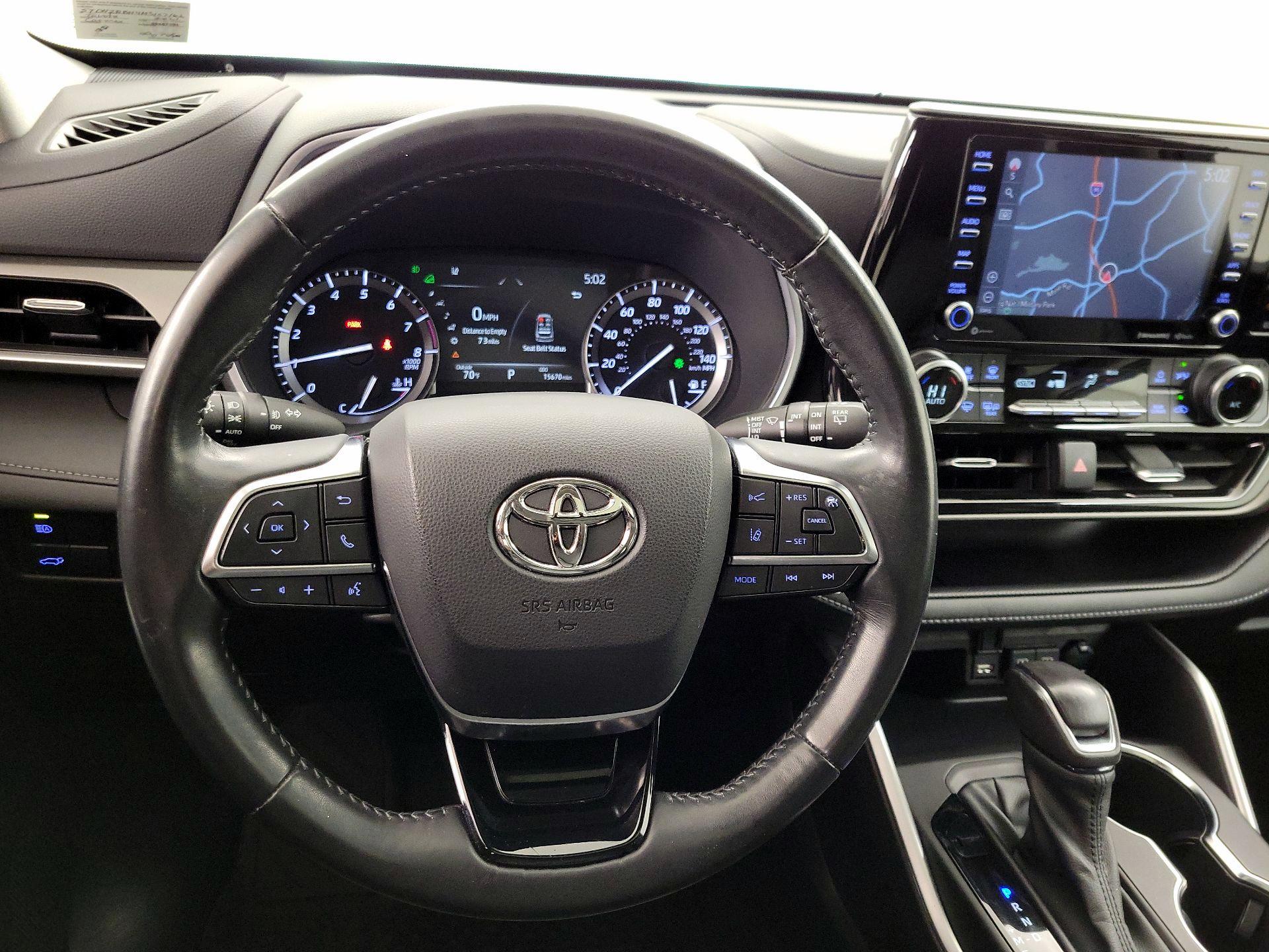 Thumbnail: 2021 Toyota Highlander - 10