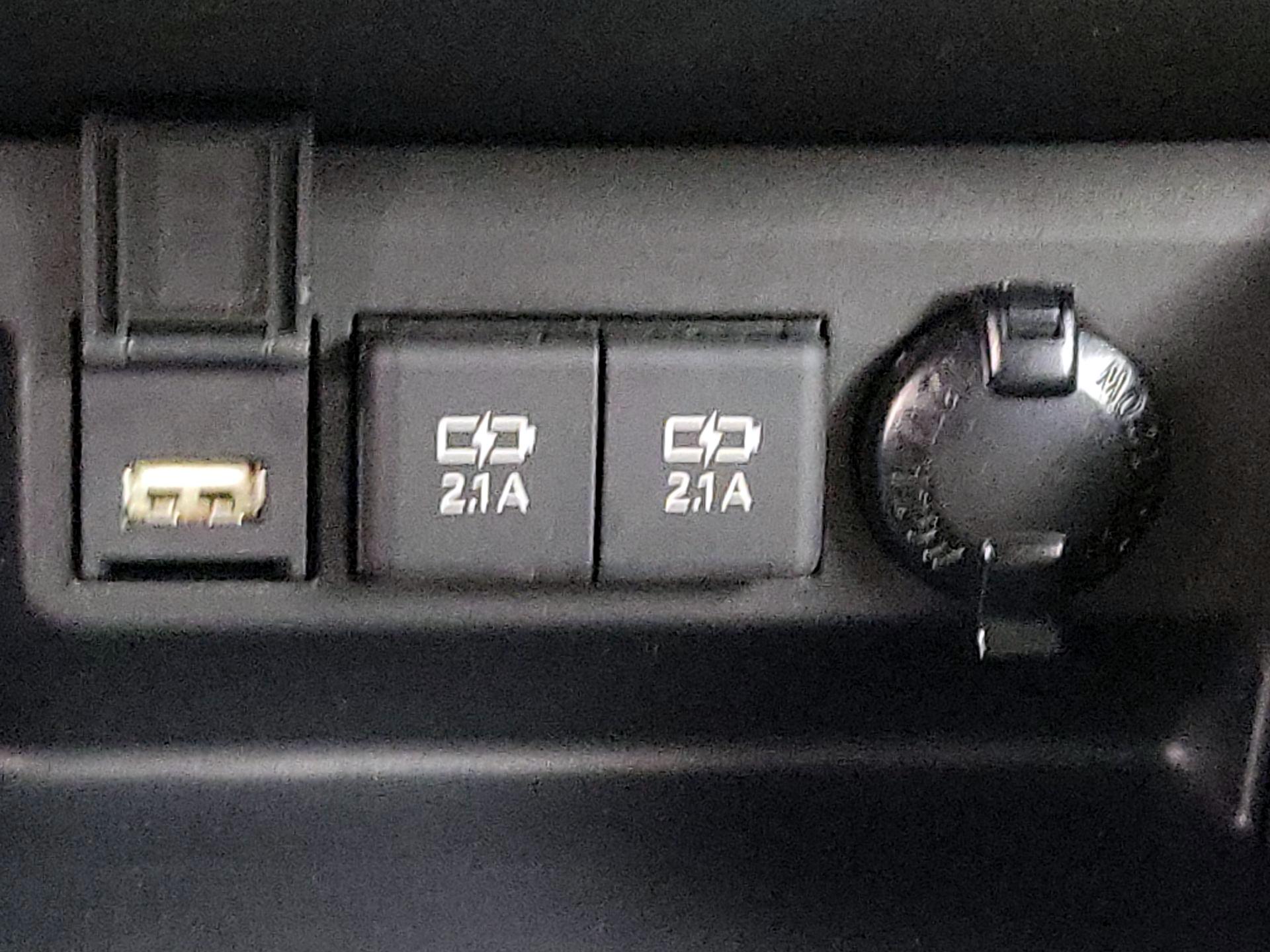 Thumbnail: 2021 Toyota Highlander - 19