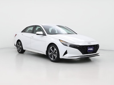White 2023 Hyundai Elantra SEL