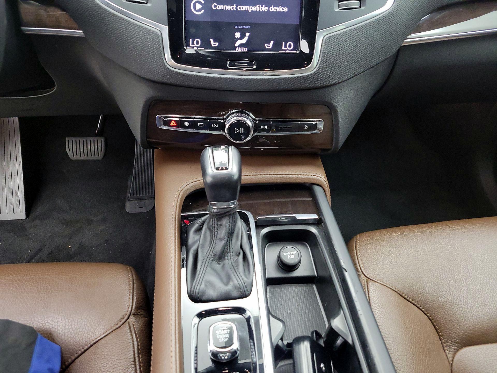 Thumbnail: 2019 Volvo XC90 - 18