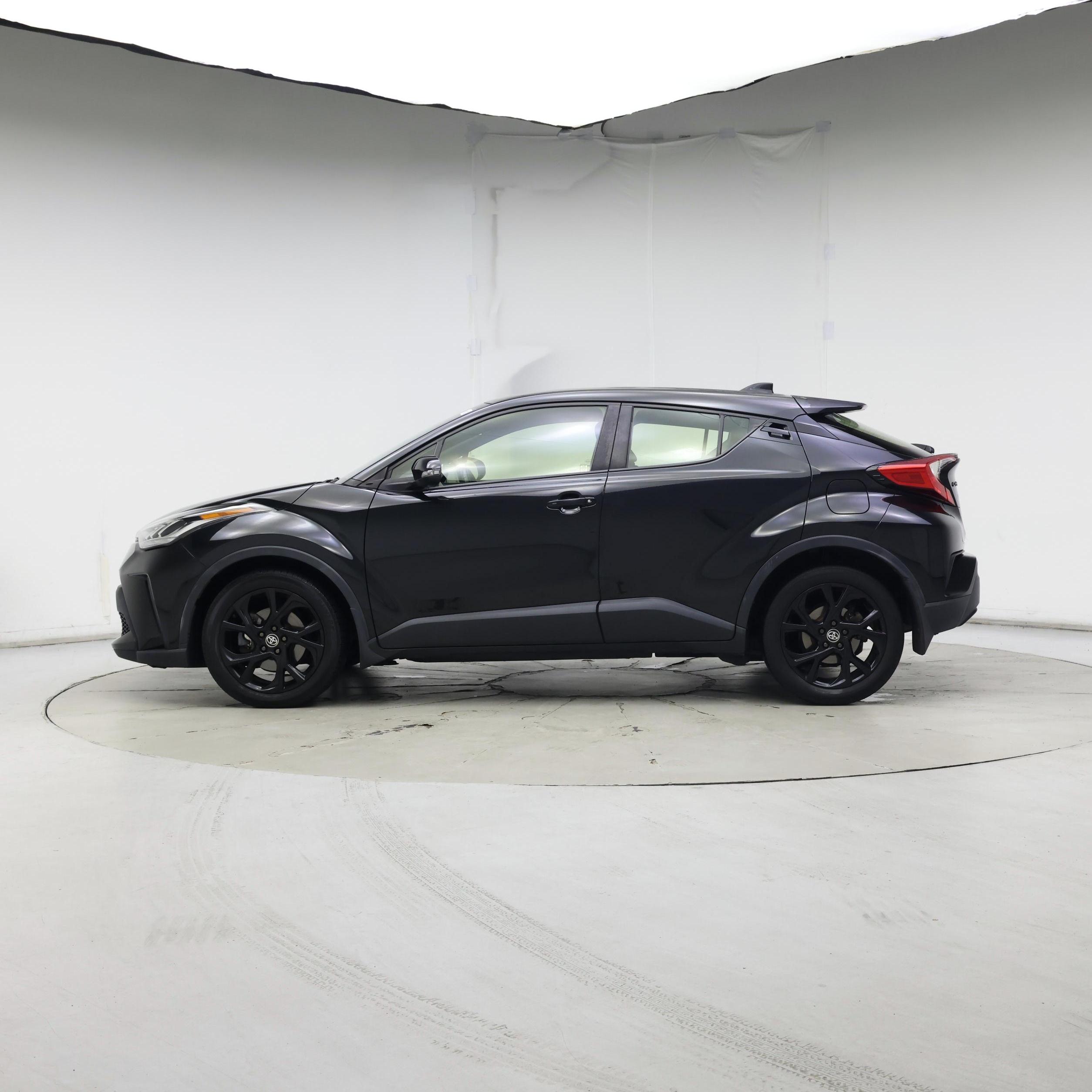 Thumbnail: 2021 Toyota C-HR - 3