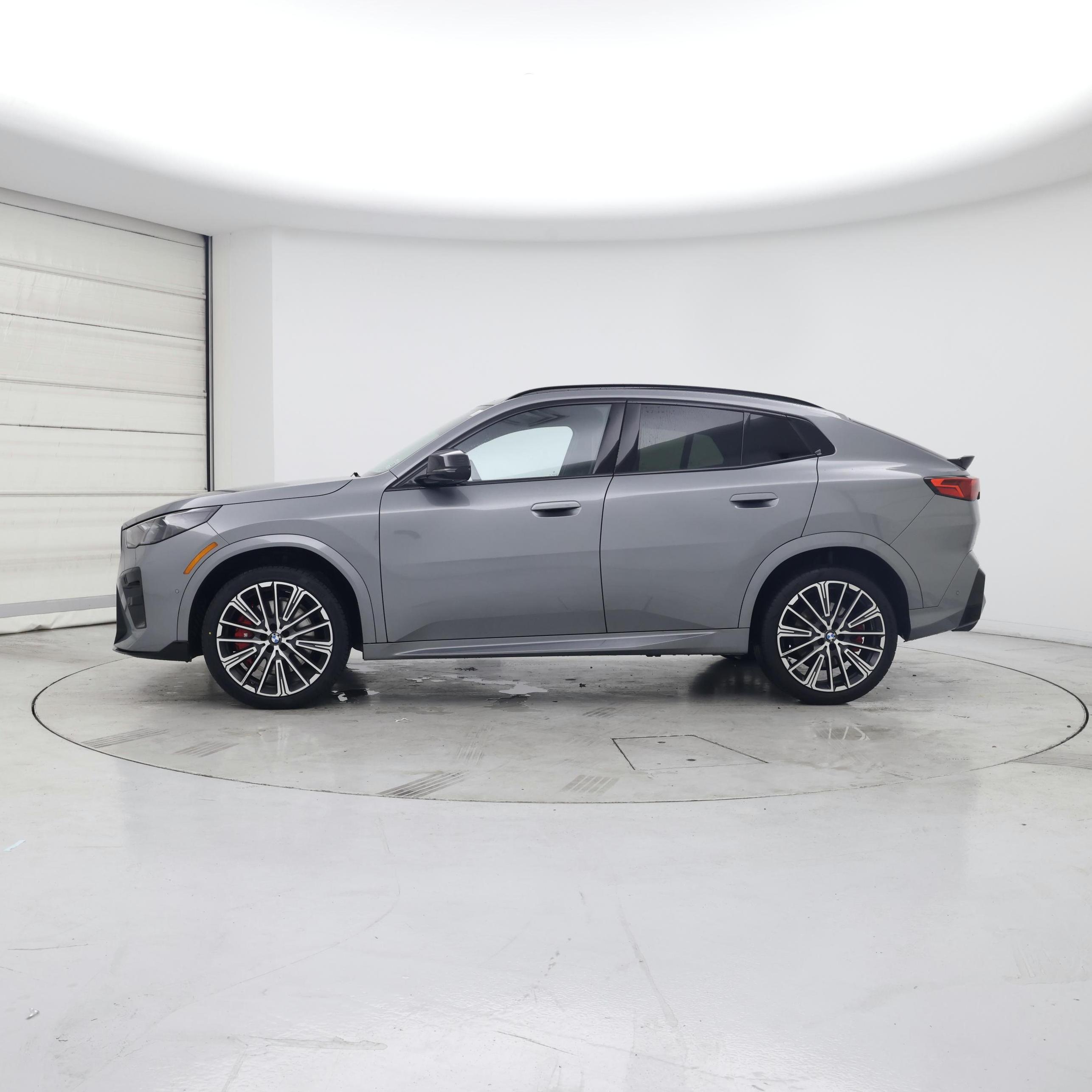 Thumbnail: 2024 BMW X2 - 3
