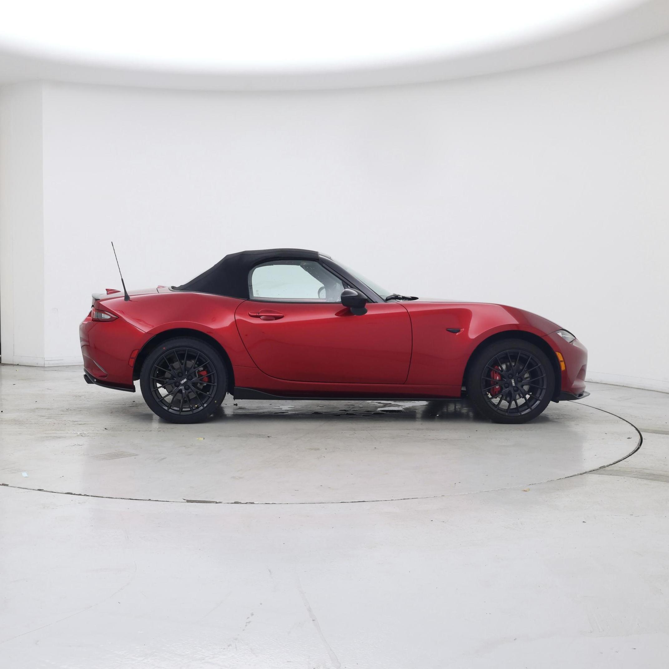 Thumbnail: 2021 Mazda MX-5 Miata - 7
