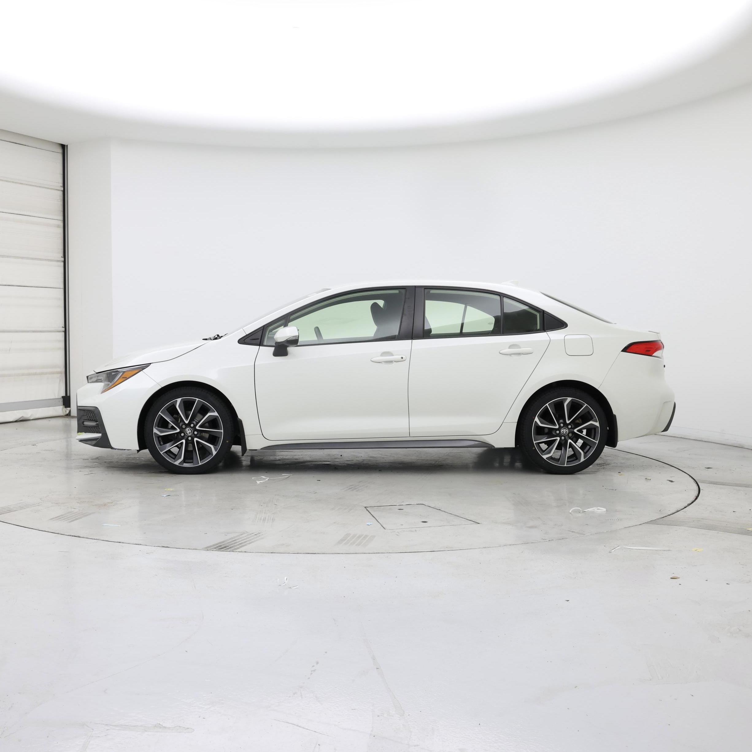 Thumbnail: 2021 Toyota Corolla - 3