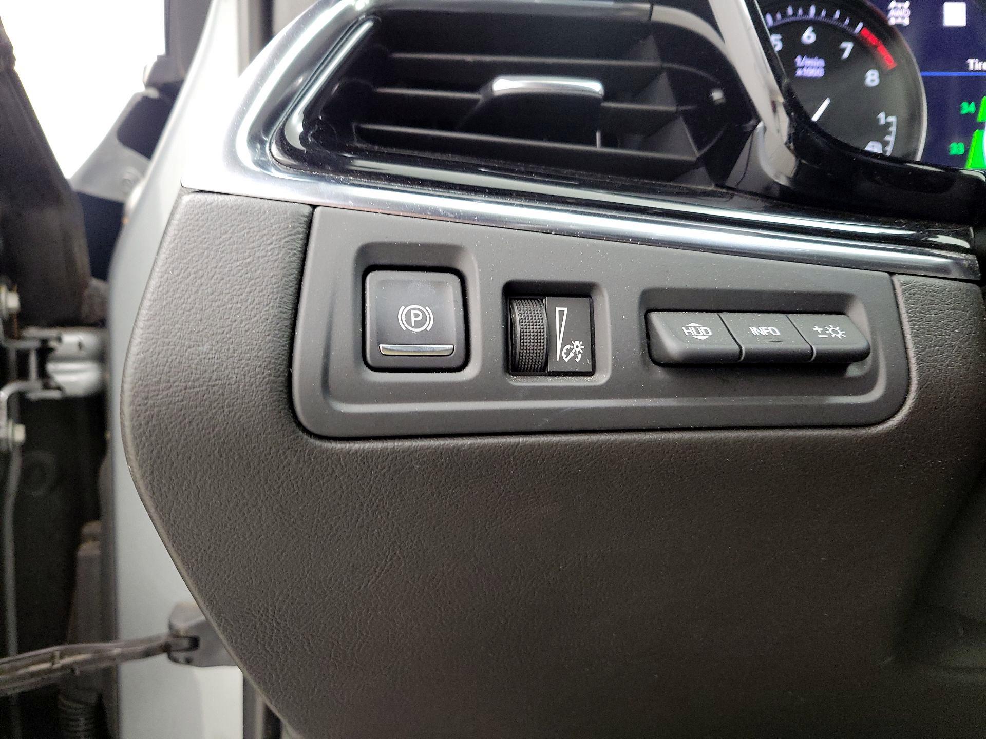 Thumbnail: 2023 Cadillac XT6 - 13
