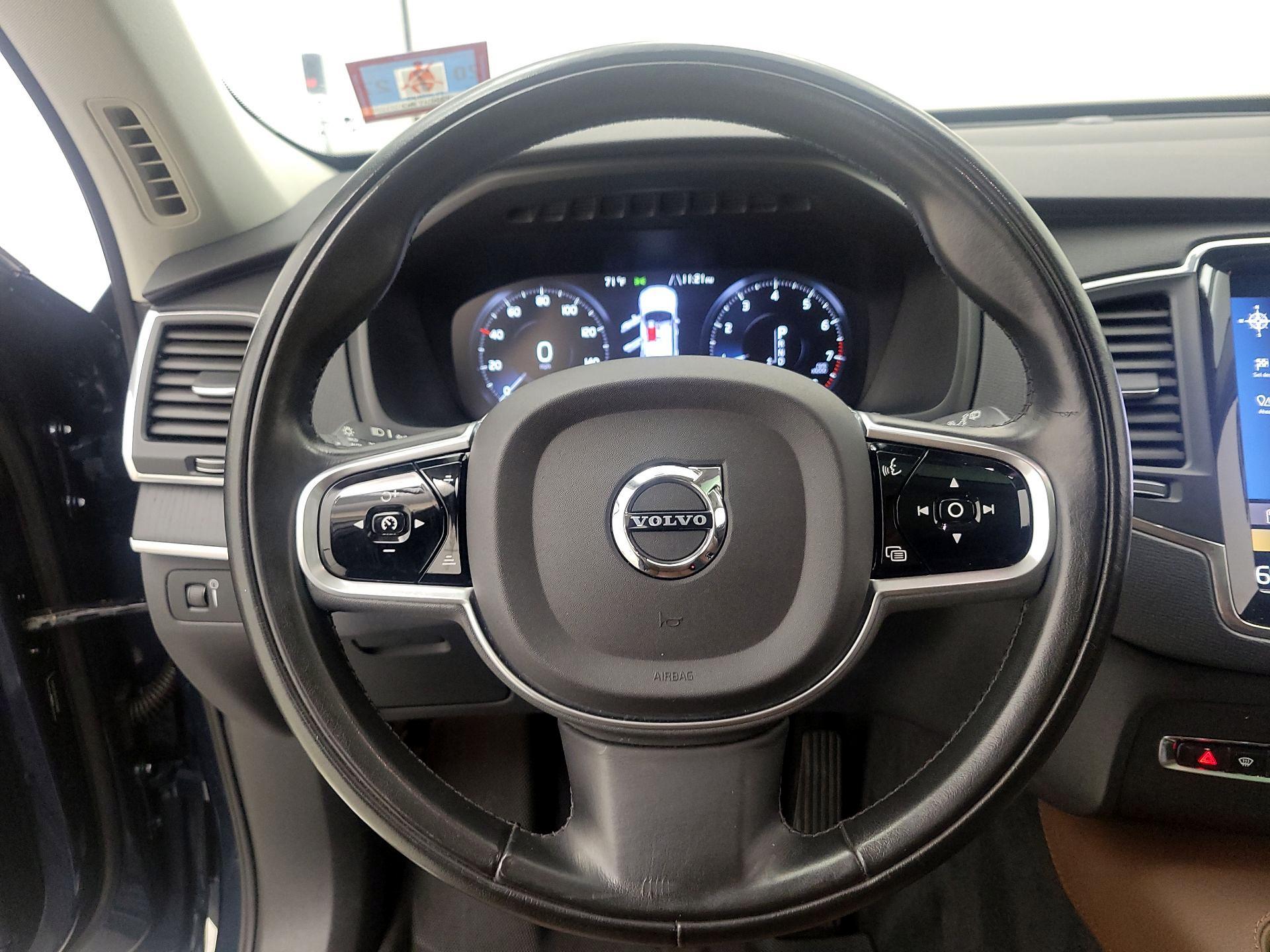 Thumbnail: 2020 Volvo XC90 - 10