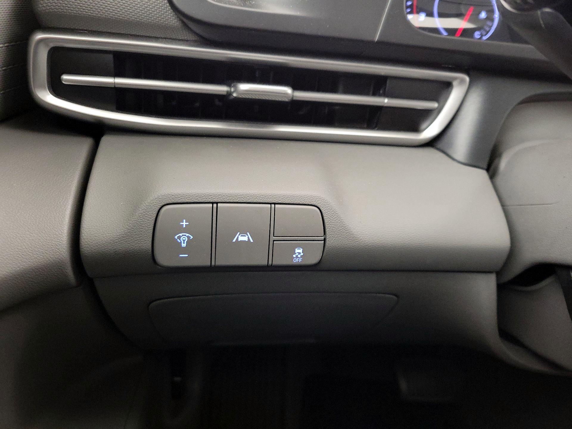 Thumbnail: 2023 Hyundai Elantra - 13