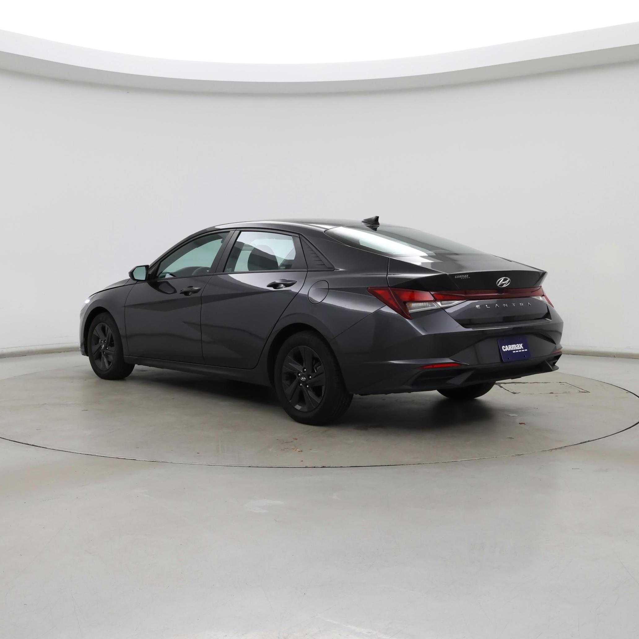 Thumbnail: 2023 Hyundai Elantra - 2