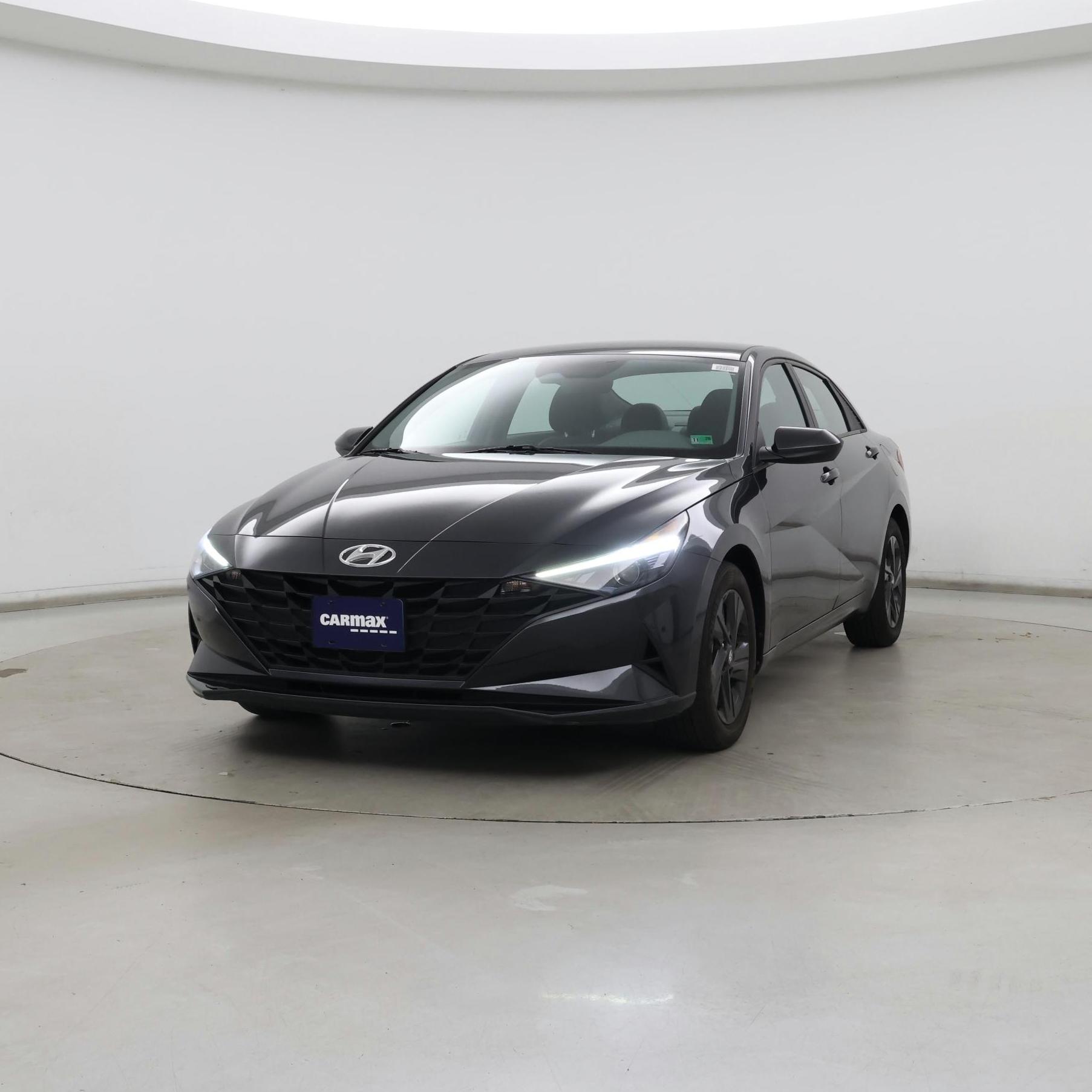 Thumbnail: 2023 Hyundai Elantra - 4