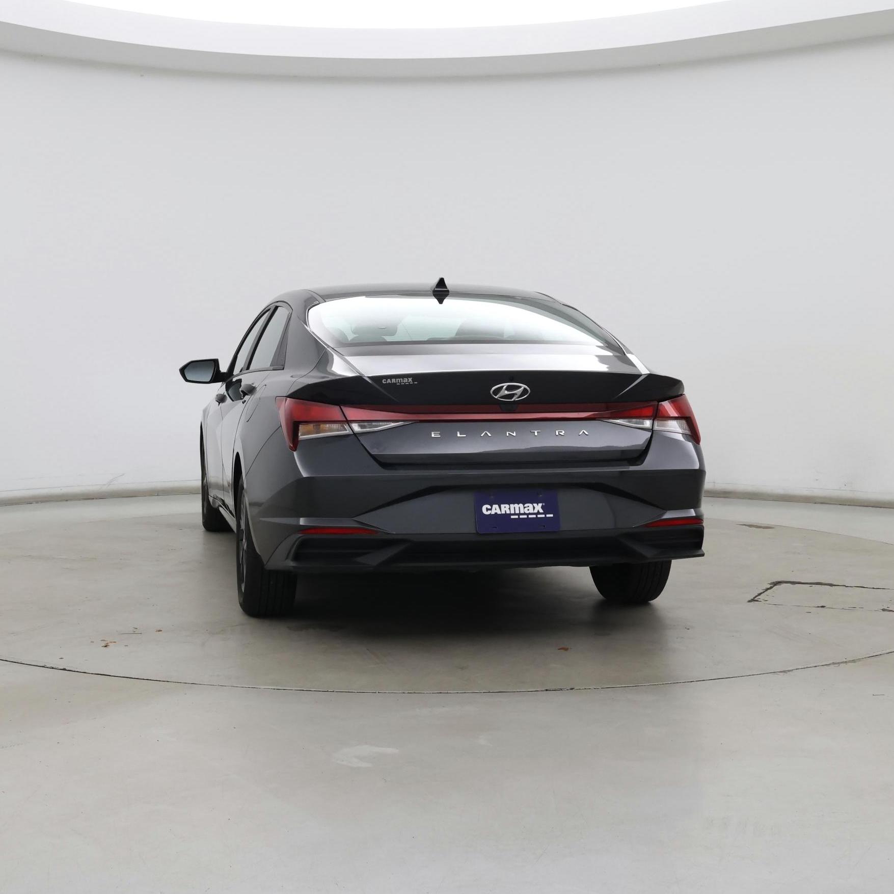 Thumbnail: 2023 Hyundai Elantra - 6