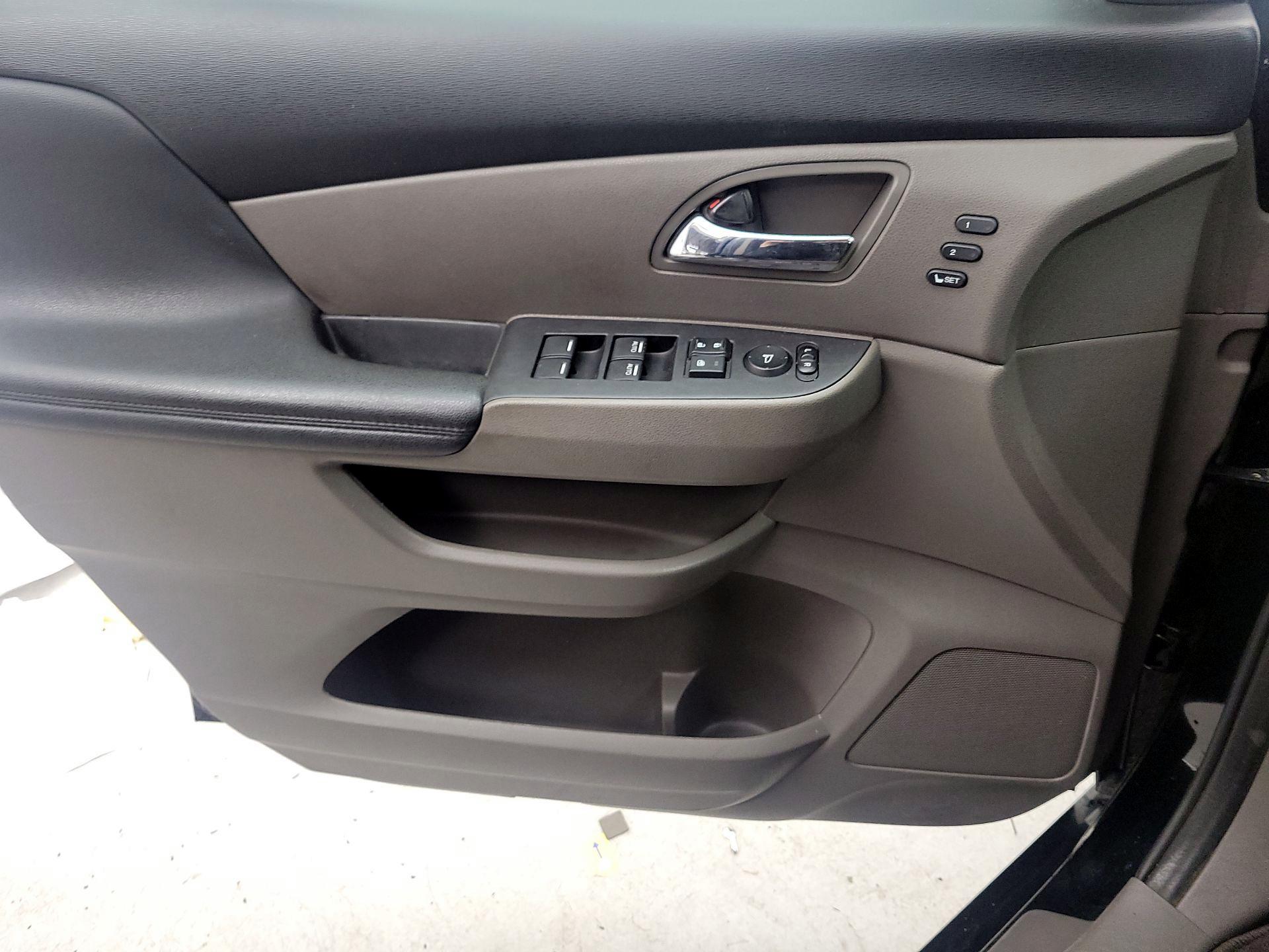 Thumbnail: 2016 Honda Odyssey - 12