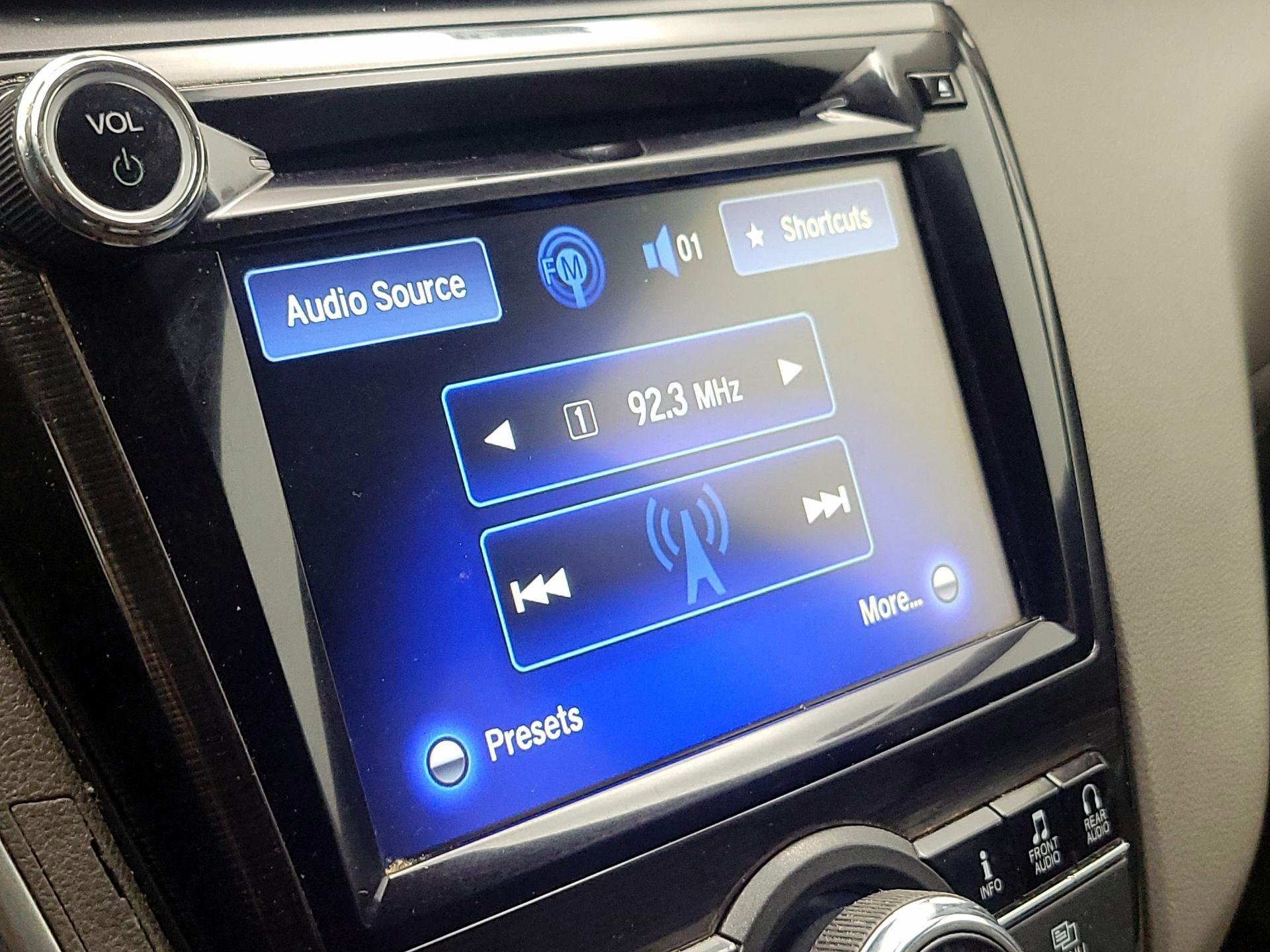 Thumbnail: 2016 Honda Odyssey - 16