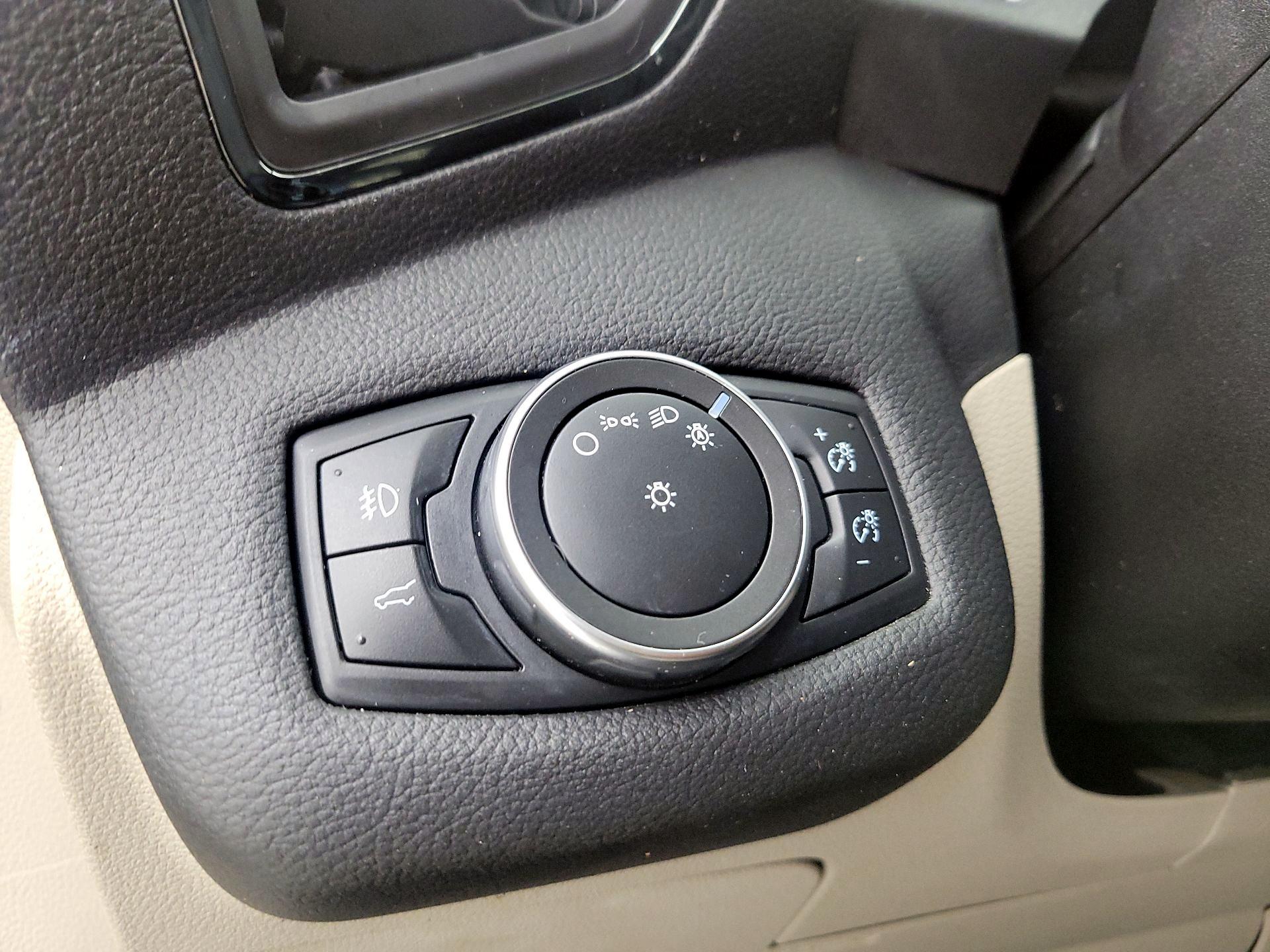 Thumbnail: 2018 Ford Escape - 13