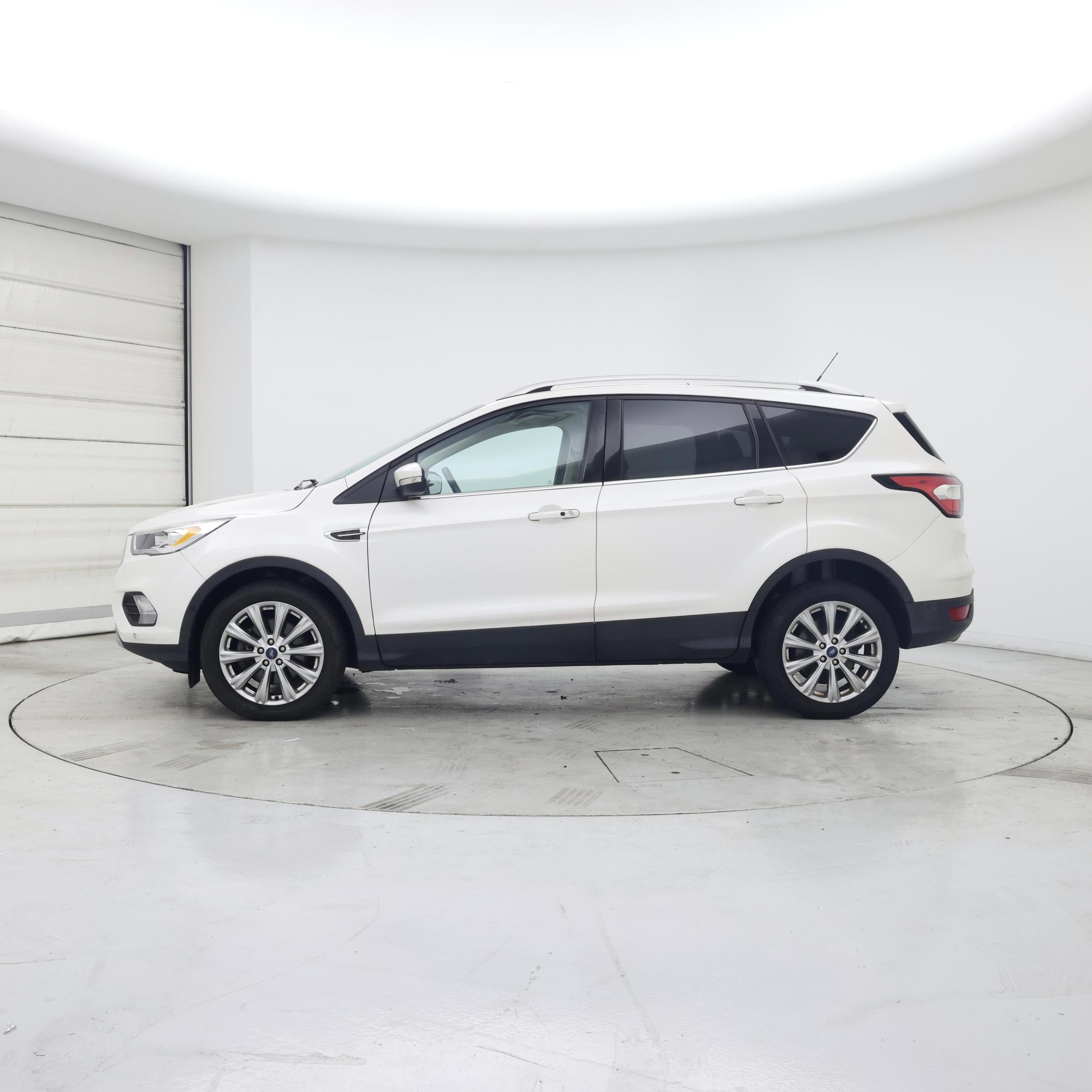 Thumbnail: 2018 Ford Escape - 3