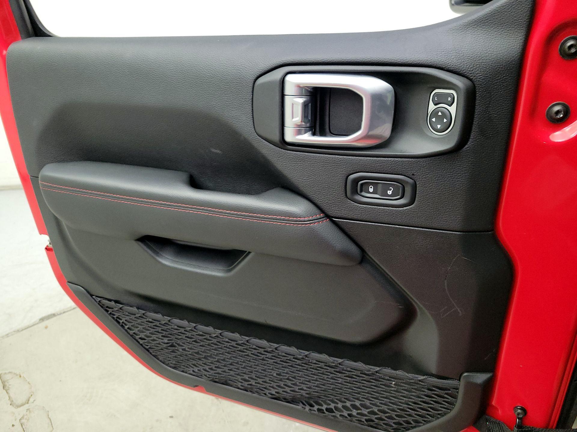 Thumbnail: 2022 Jeep Wrangler - 12