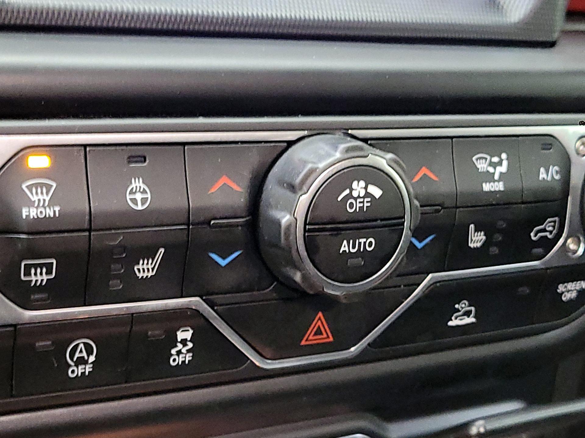 Thumbnail: 2022 Jeep Wrangler - 17