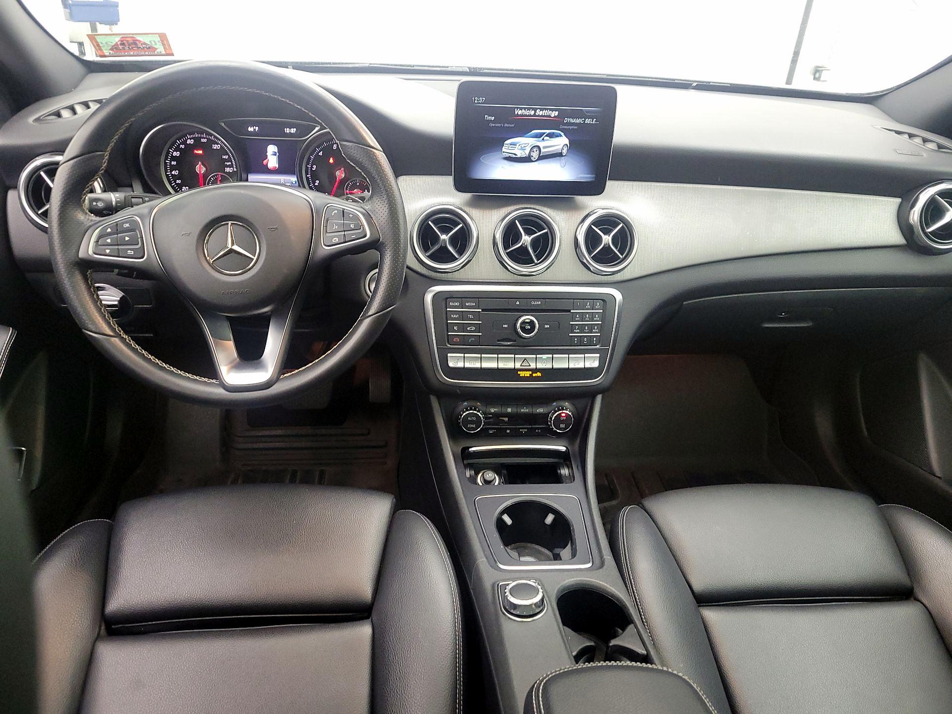 Thumbnail: 2018 Mercedes-Benz GLA - 9